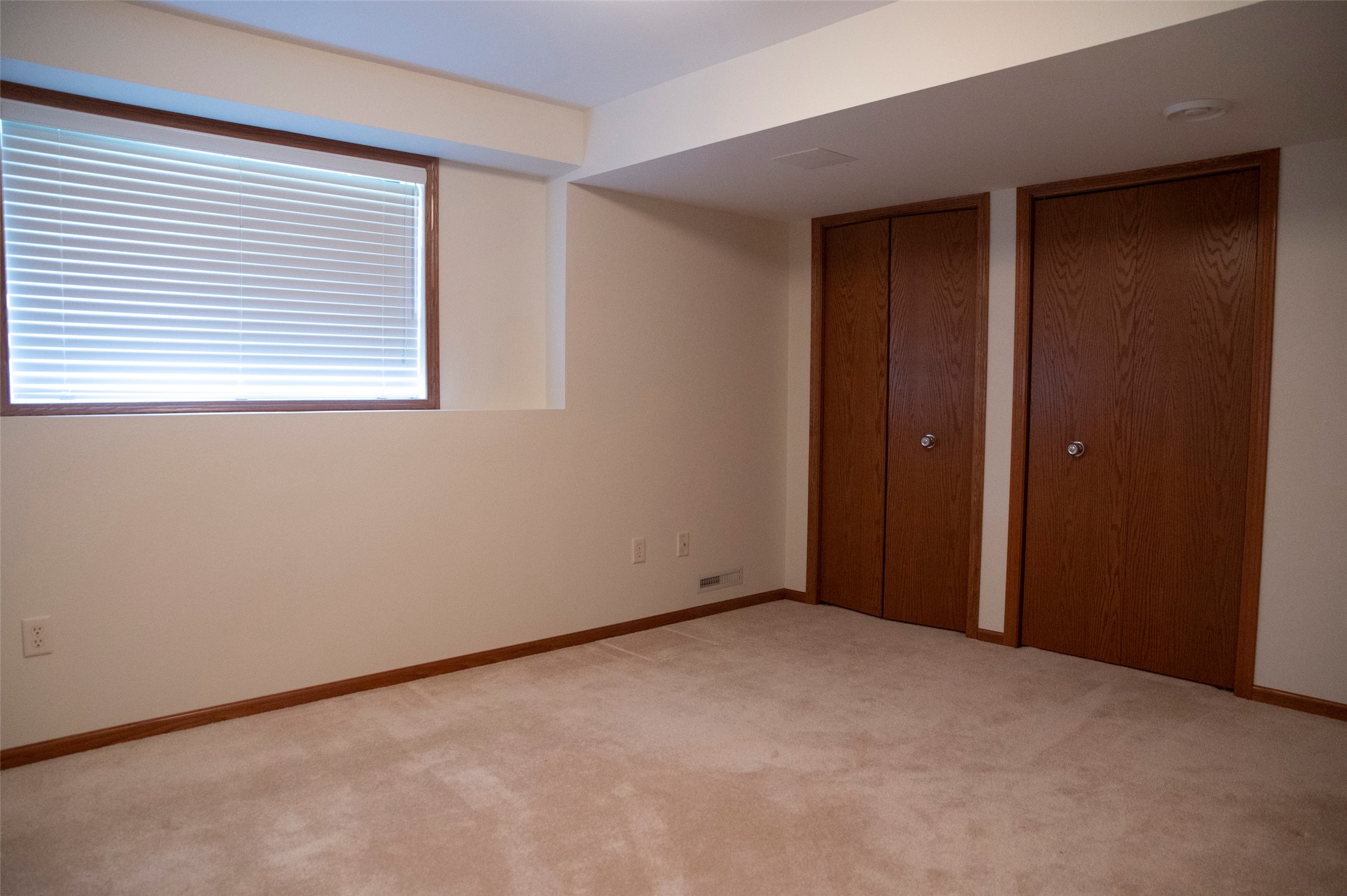 4433 E Hamilton Avenue 23 Property Photo 24