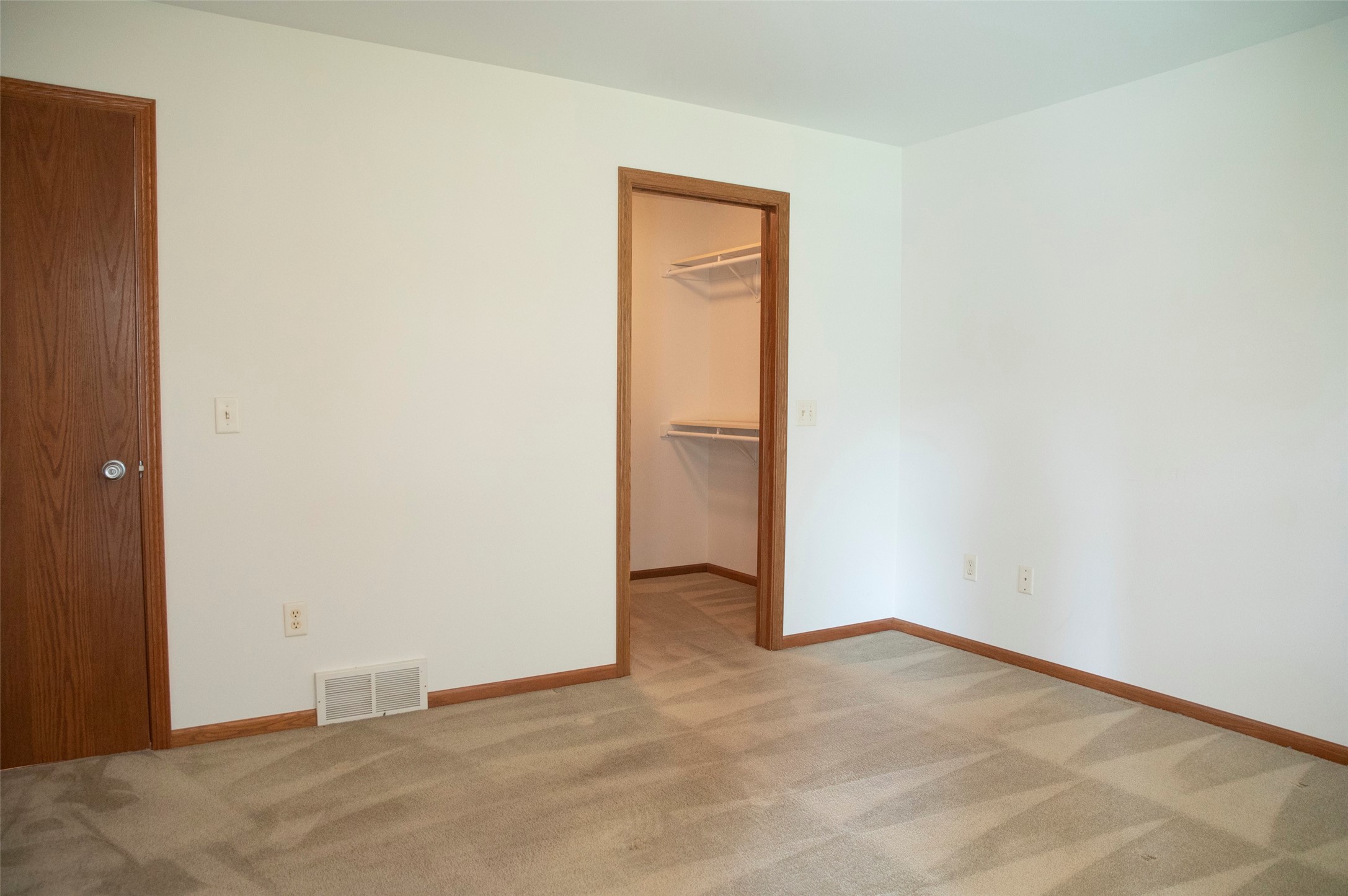 4433 E Hamilton Avenue 23 Property Photo 29