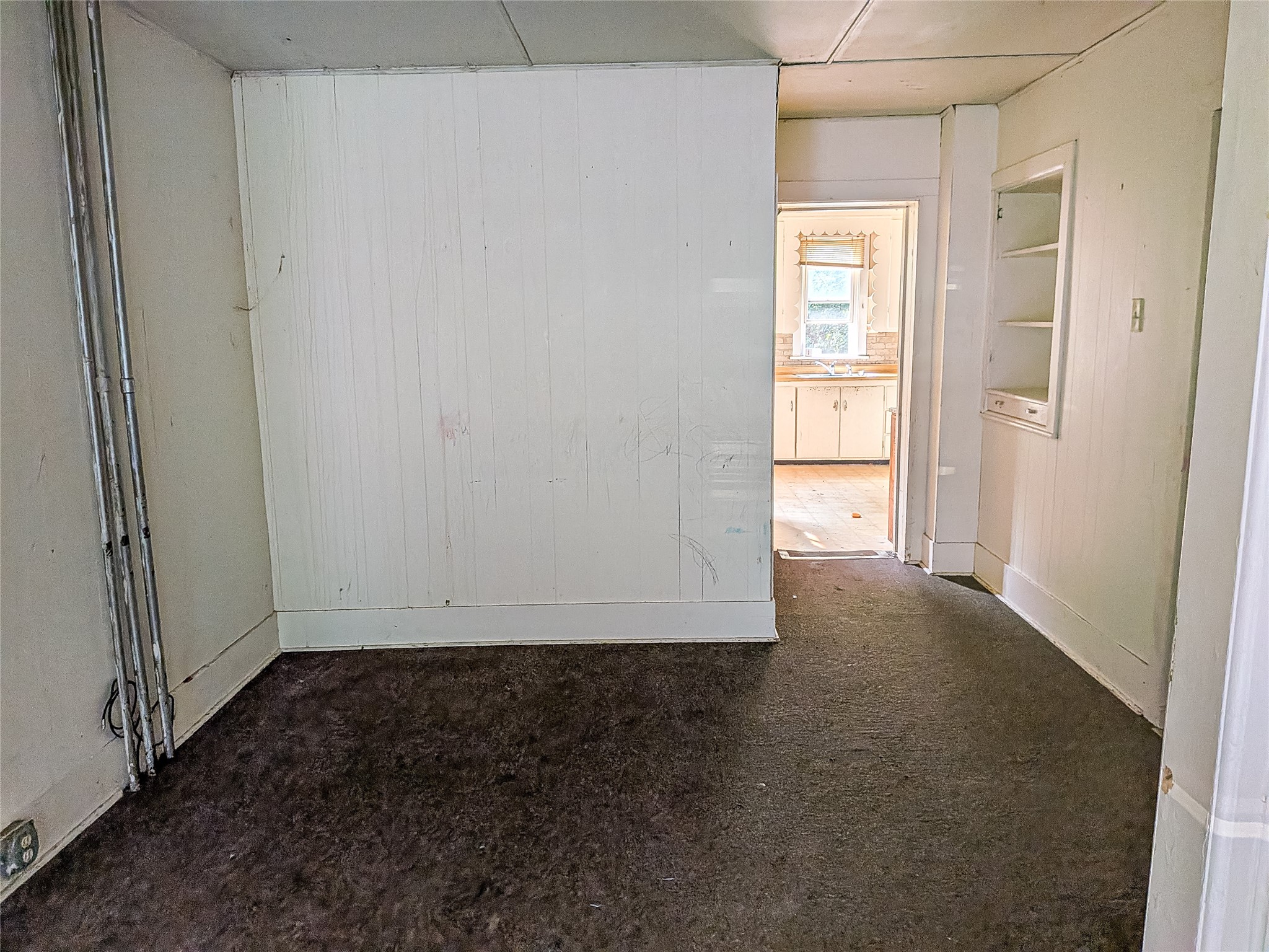 1015 6th Street E 2 Property Photo 3