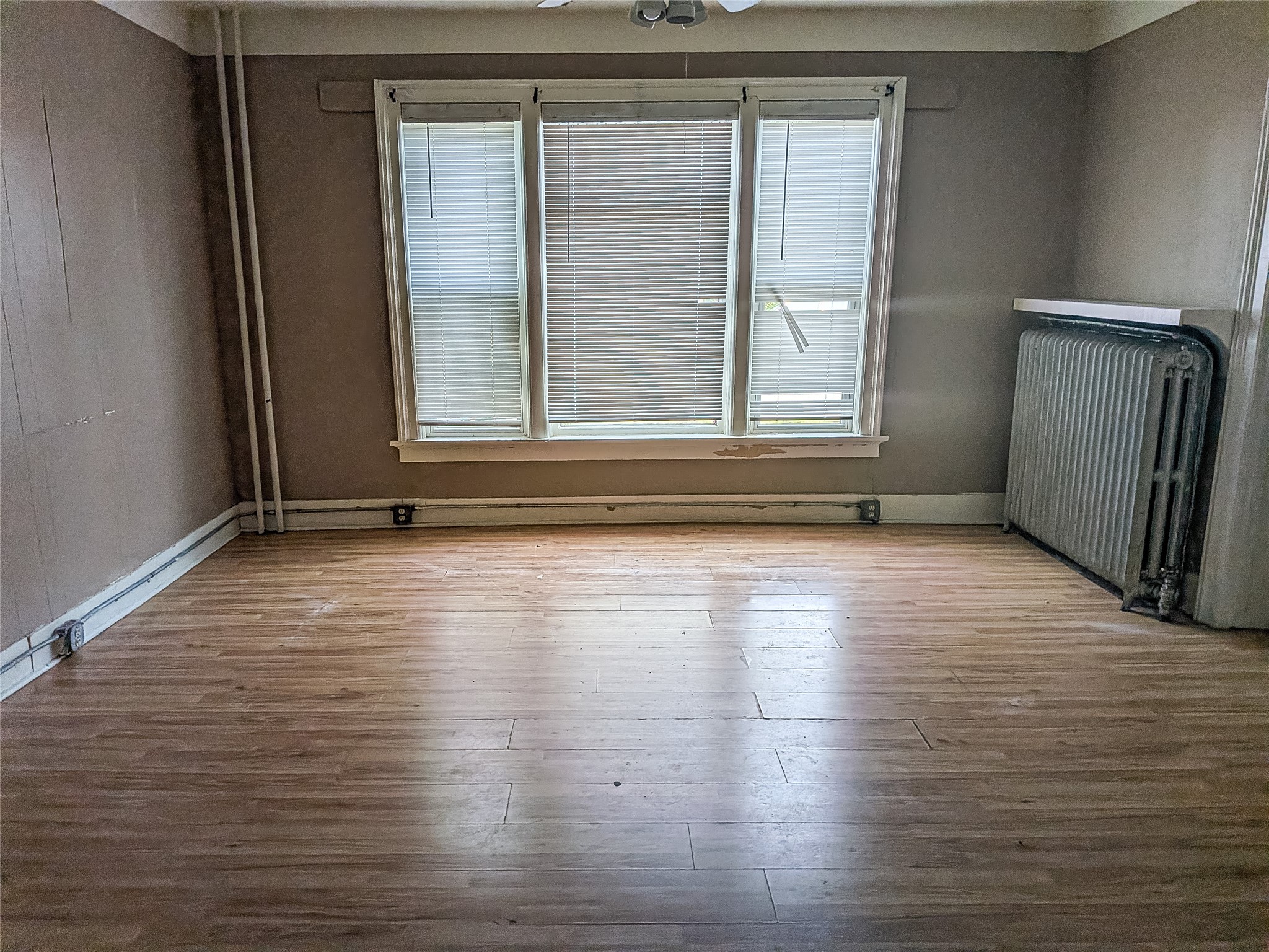 1015 6th Street E 2 Property Photo 8