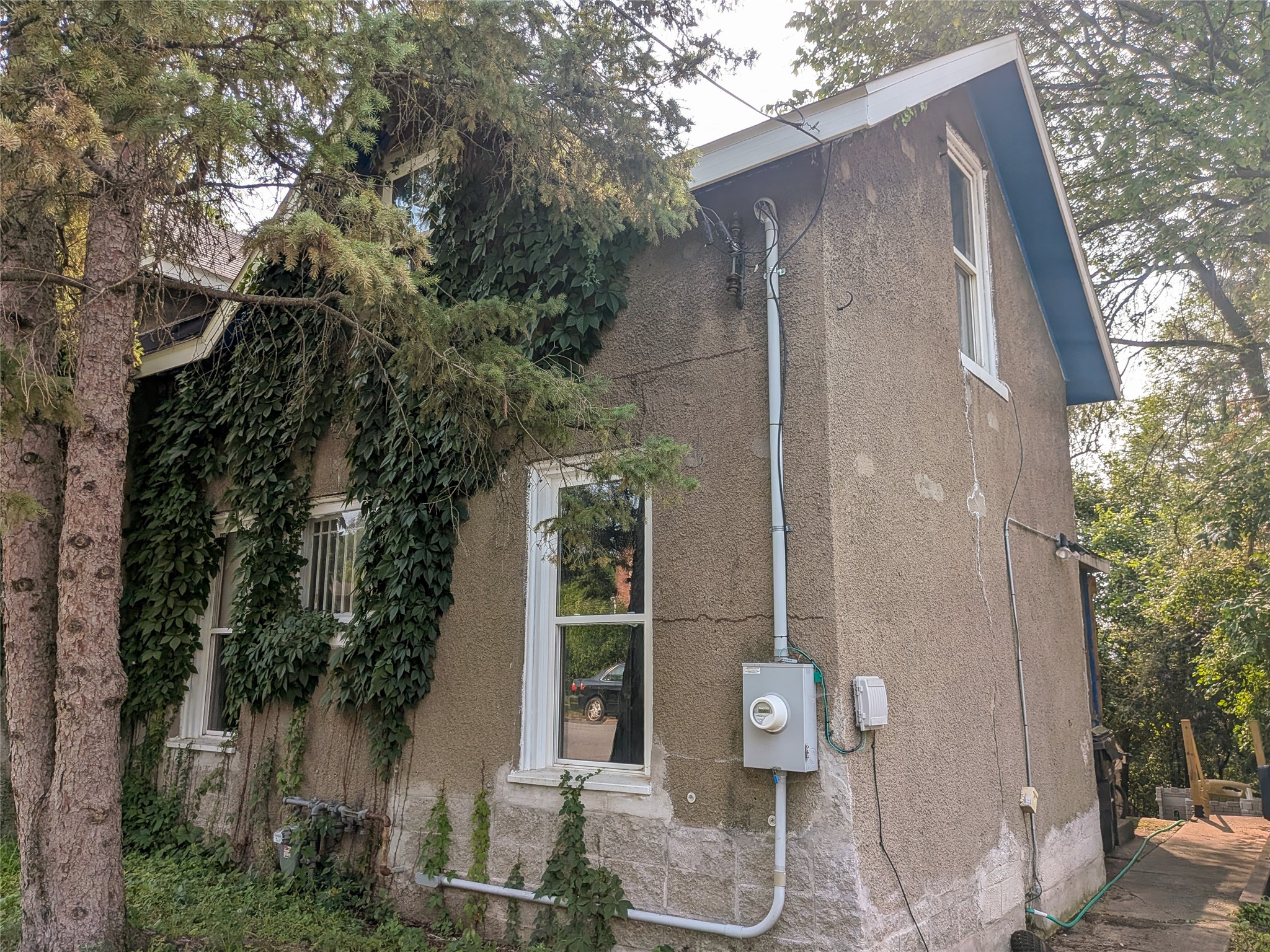 1015 6th Street E 2 Property Photo 13