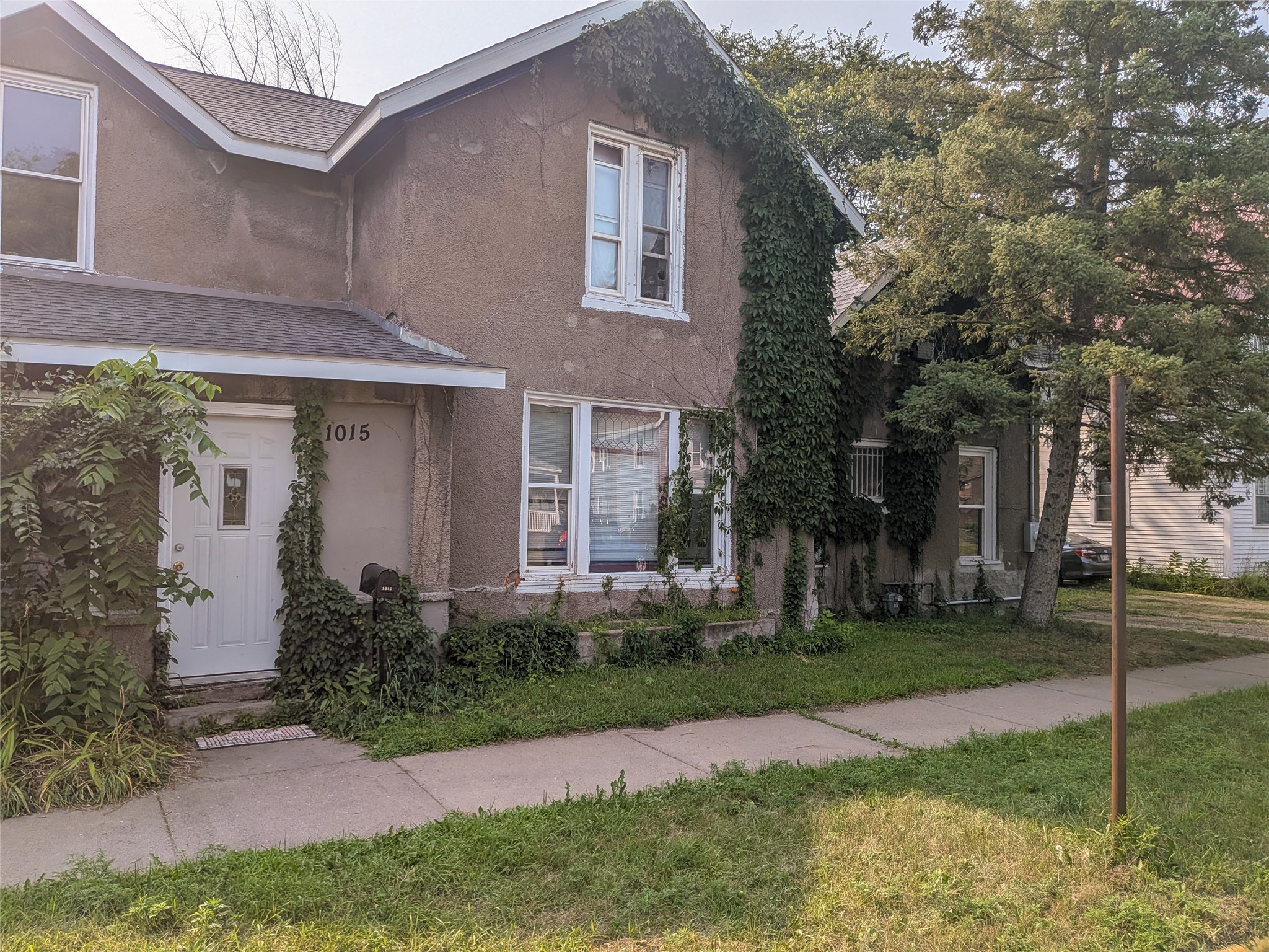 1015 6th Street E 2 Property Photo 15