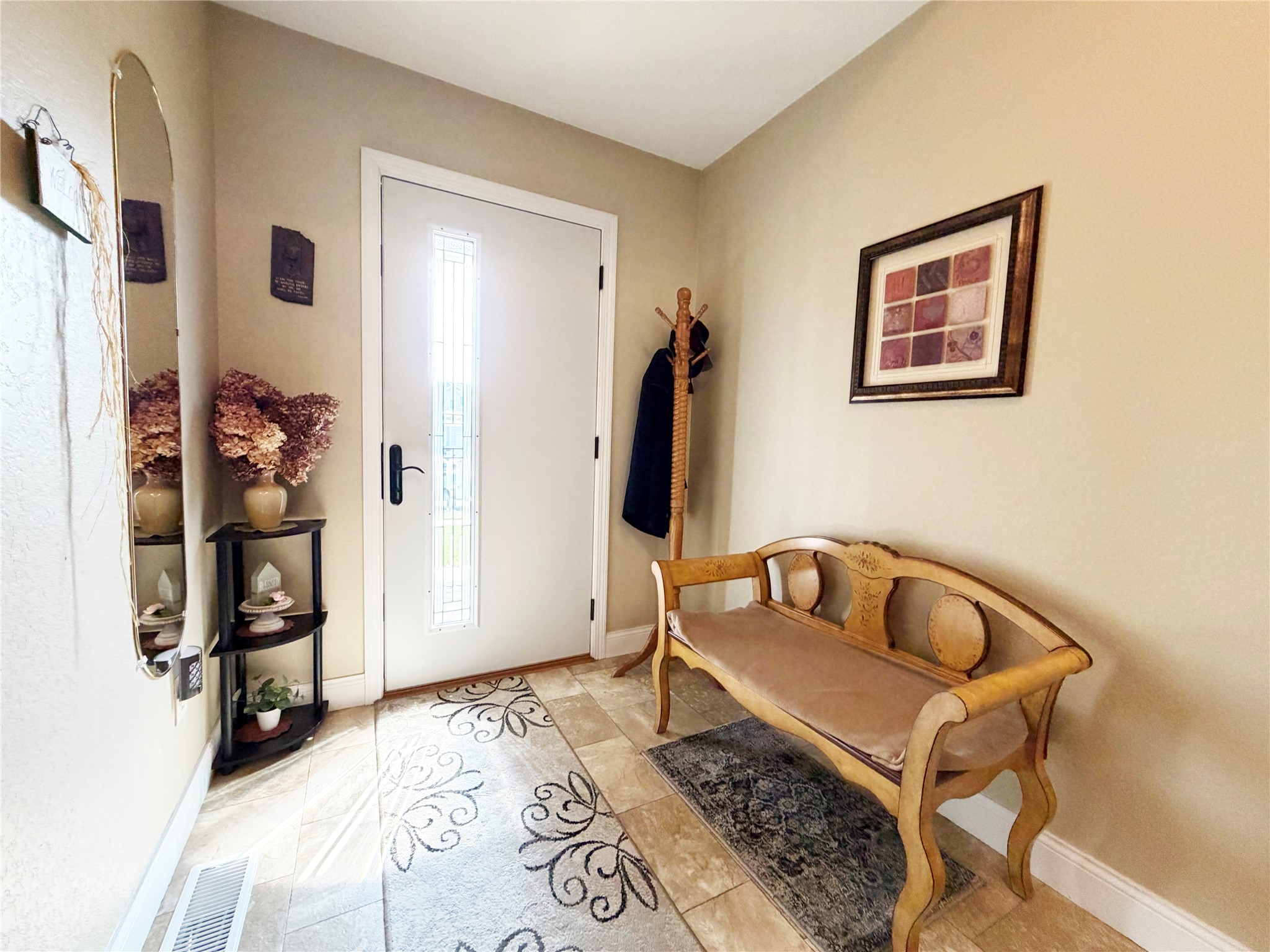770 Diamond Lane Property Photo 3