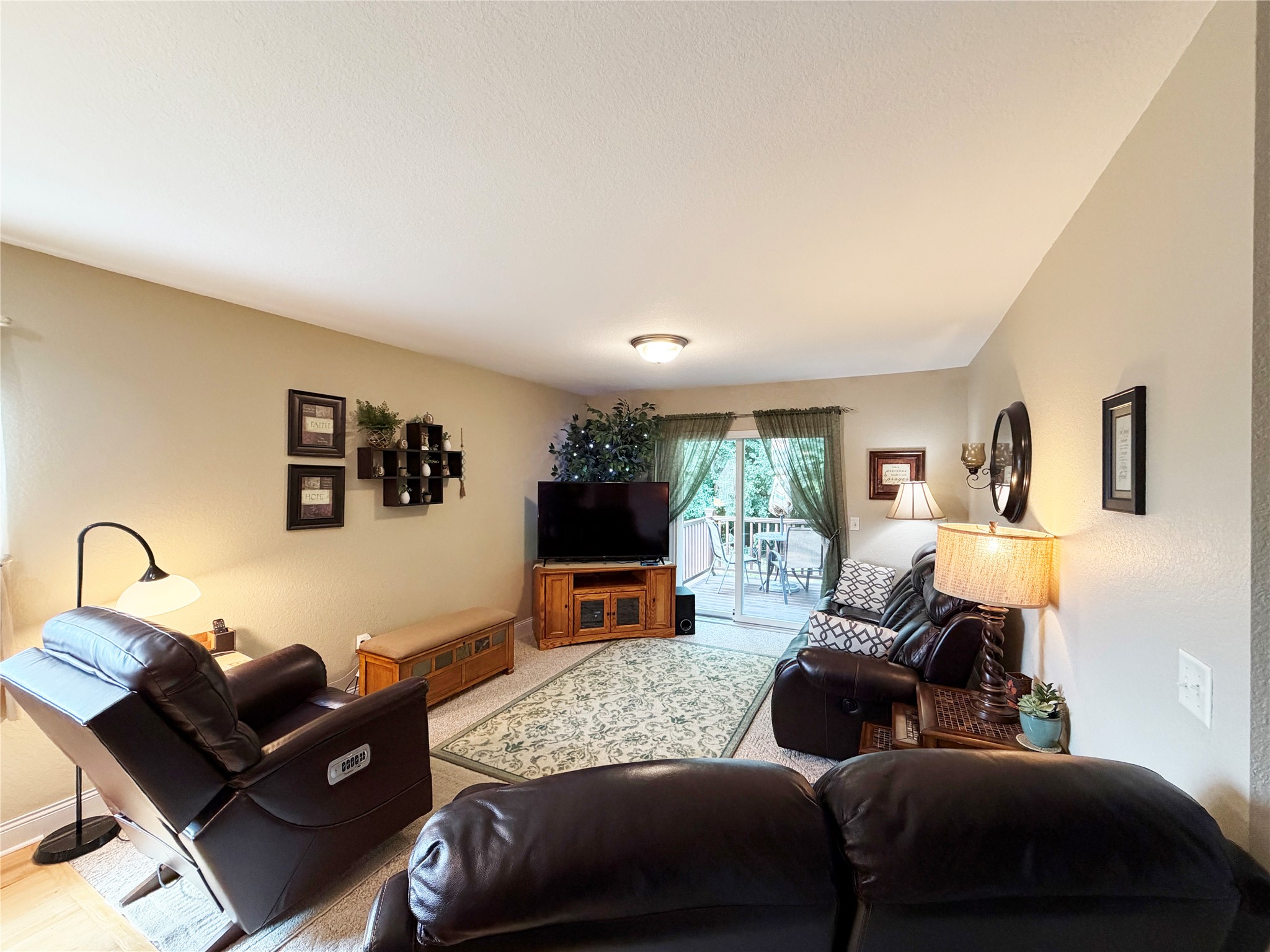 770 Diamond Lane Property Photo 11