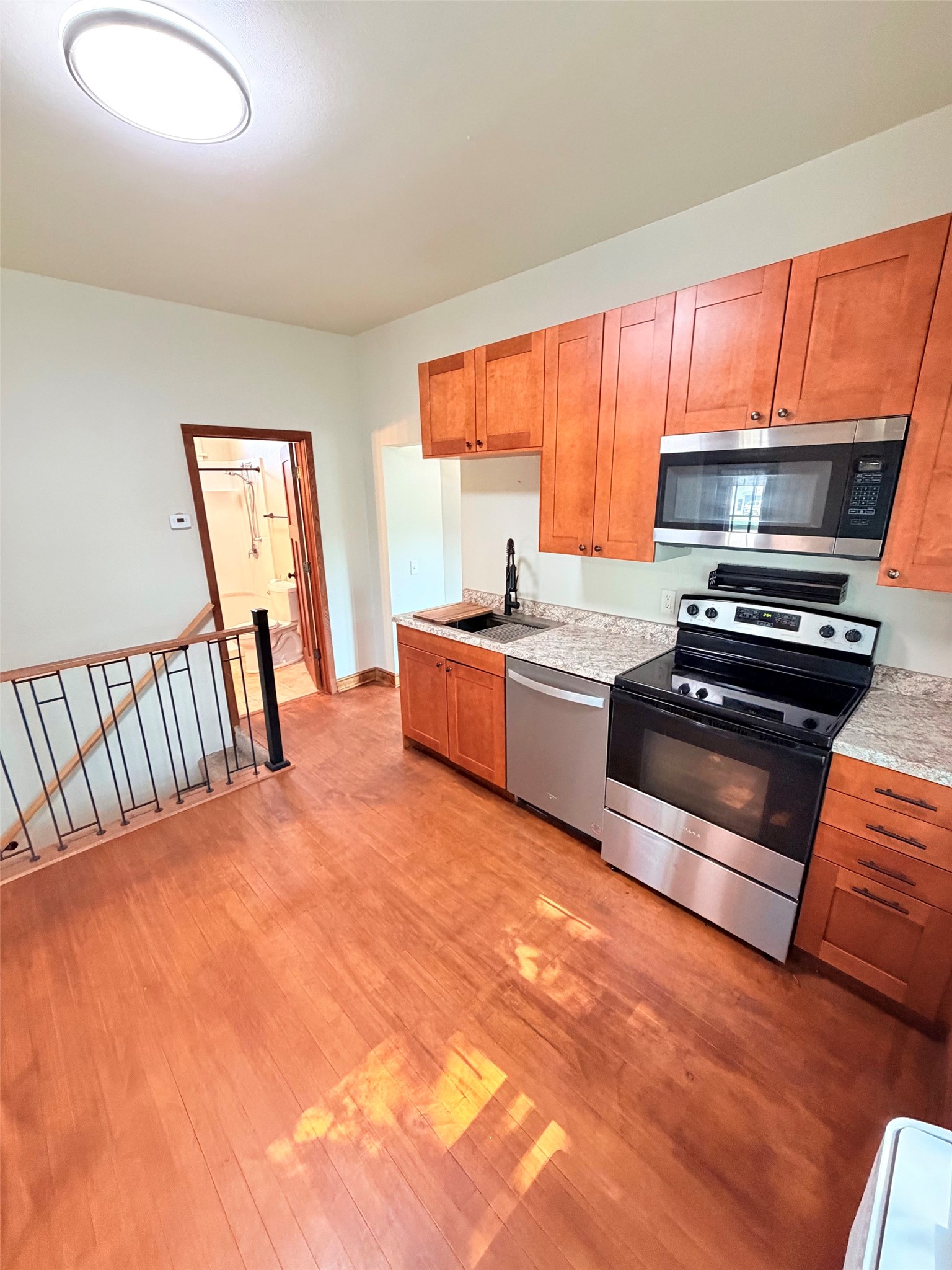 213 S State Street Property Photo 6