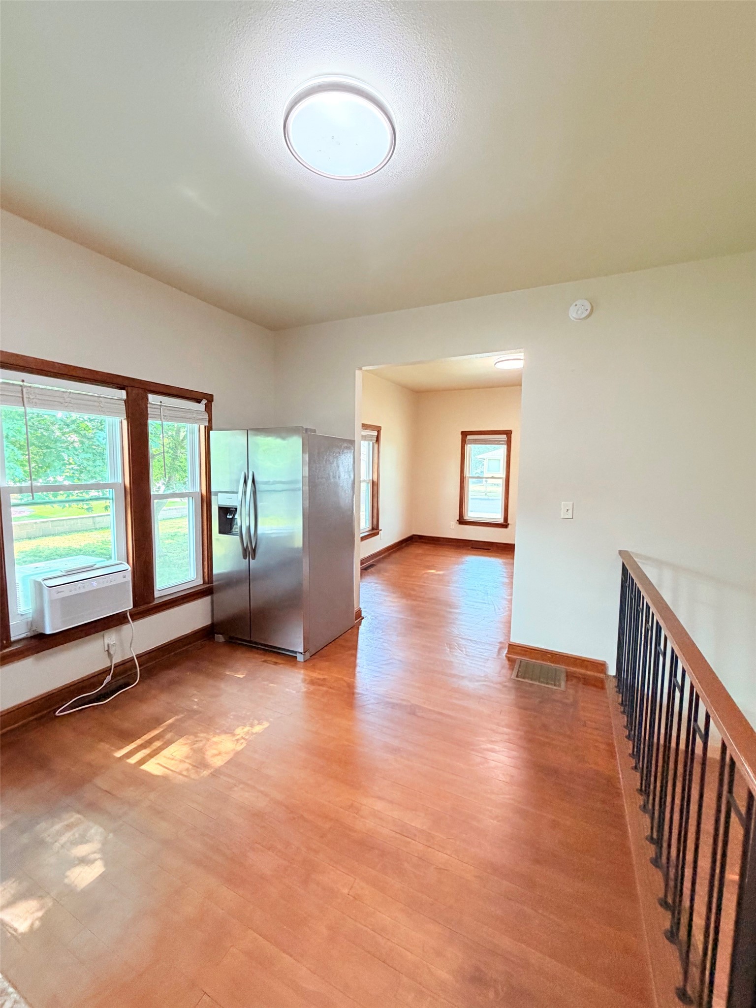 213 S State Street Property Photo 9