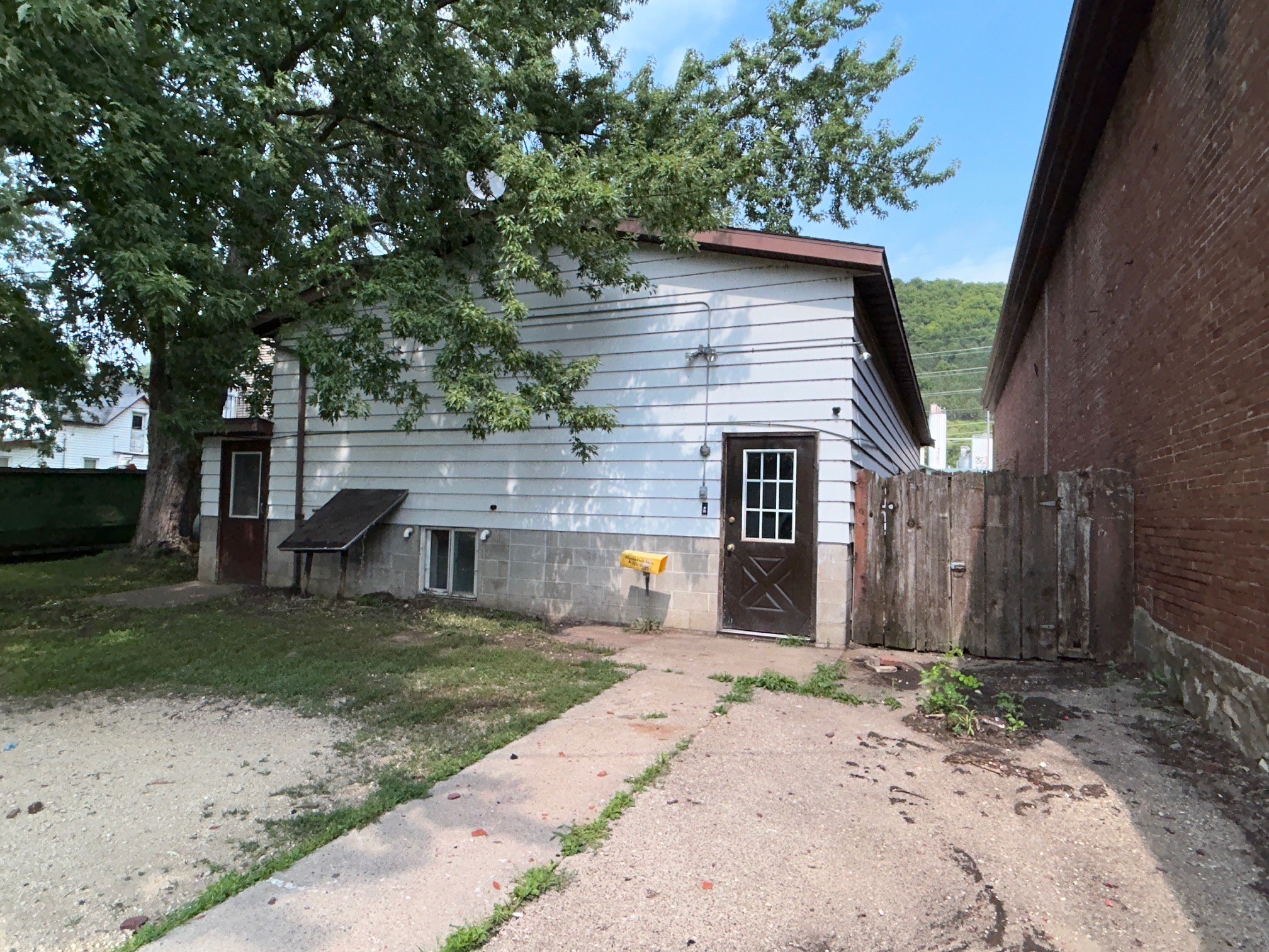 105 N Main Street Property Photo 4
