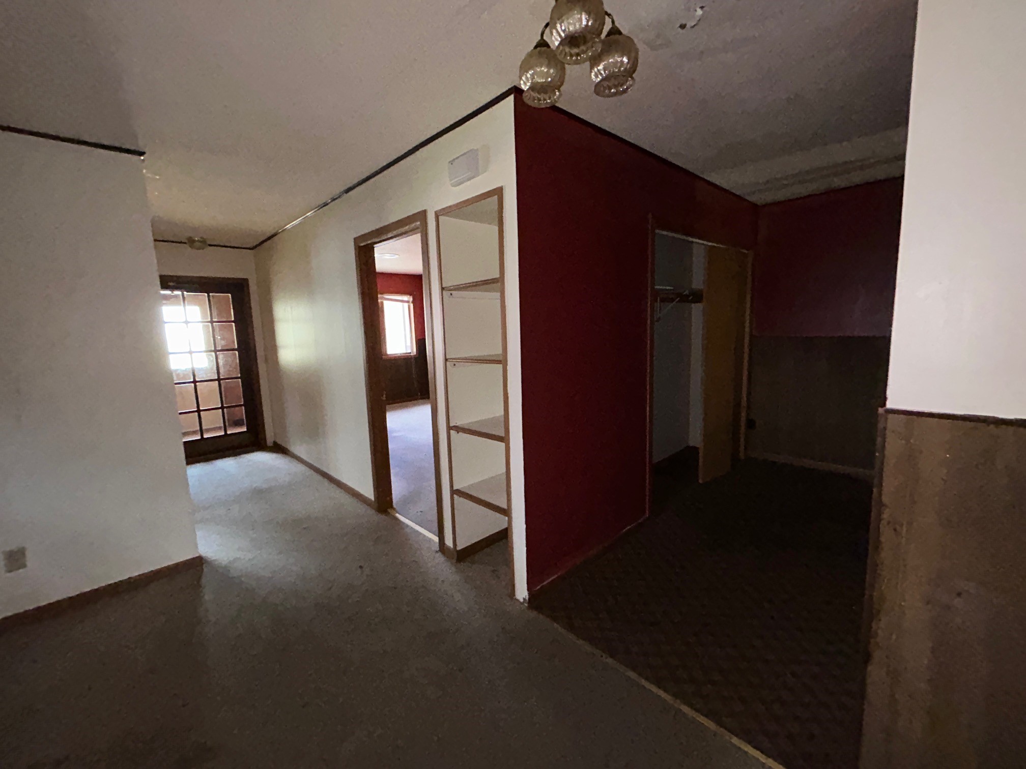 105 N Main Street Property Photo 5