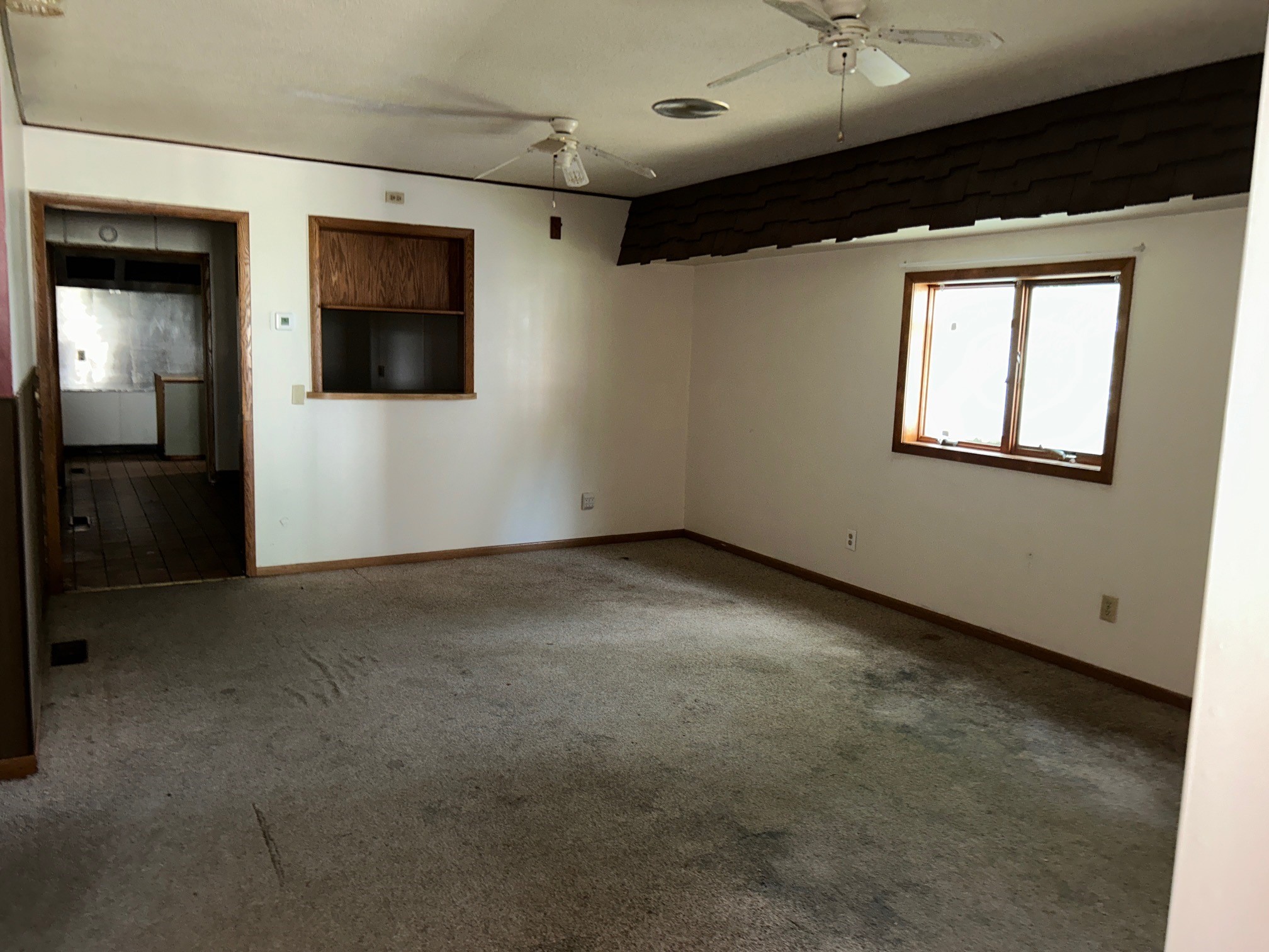 105 N Main Street Property Photo 8