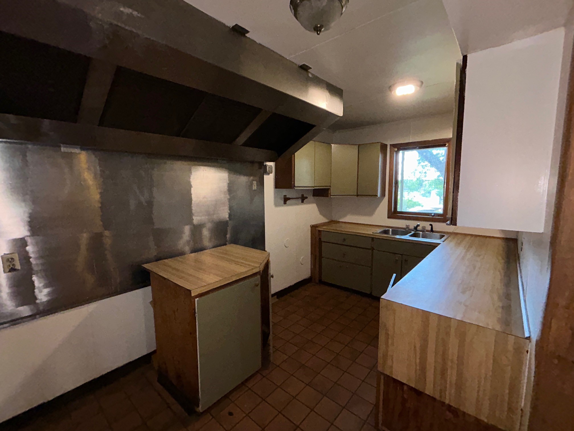 105 N Main Street Property Photo 11