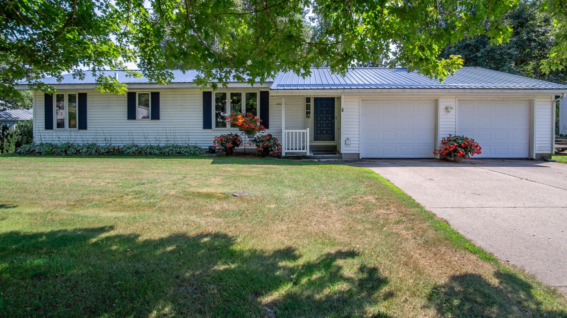 26231 W 1st Avenue Property Photo 1