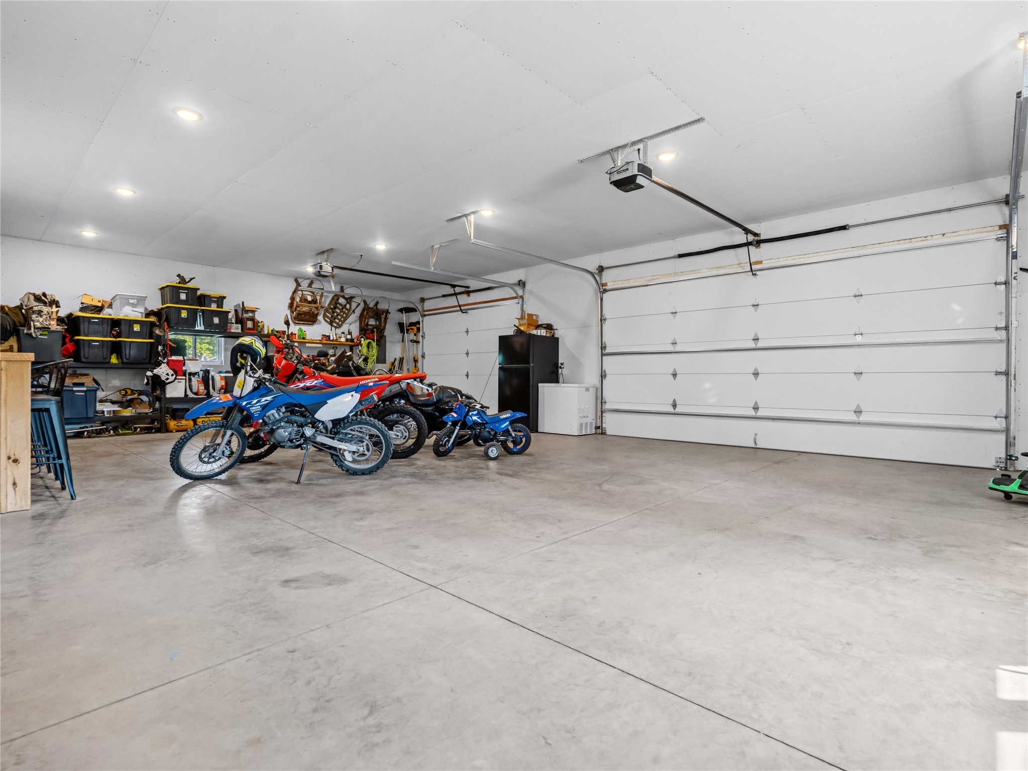 2769 6 1/2 Avenue Property Photo 23