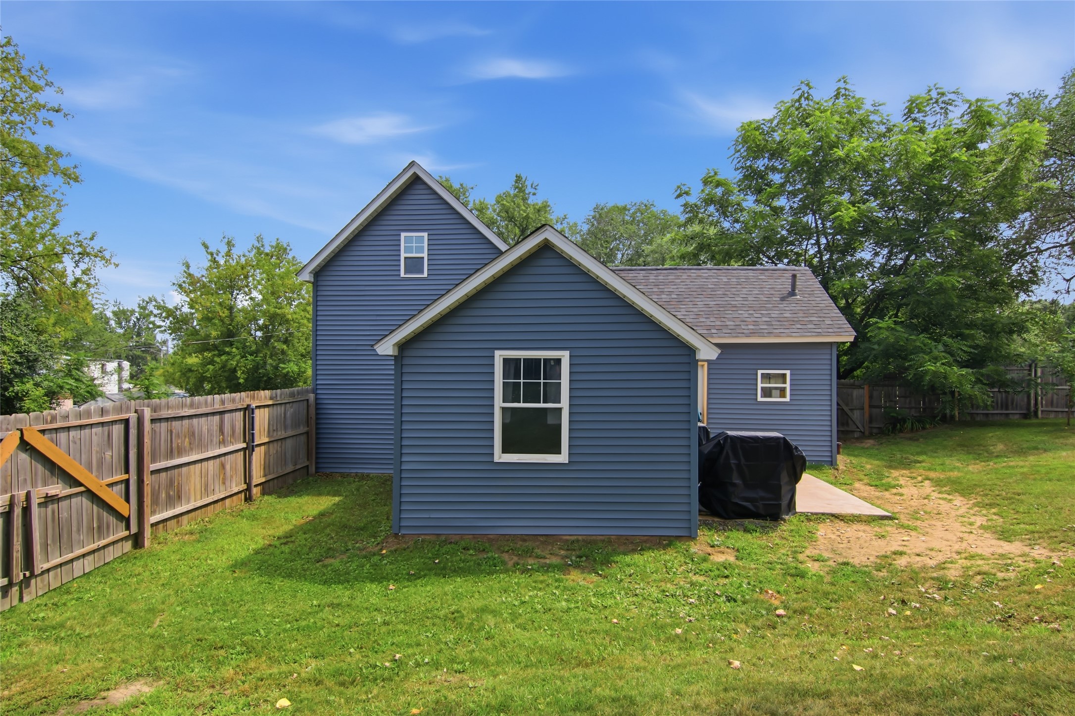 405 2nd Avenue W Property Photo 8