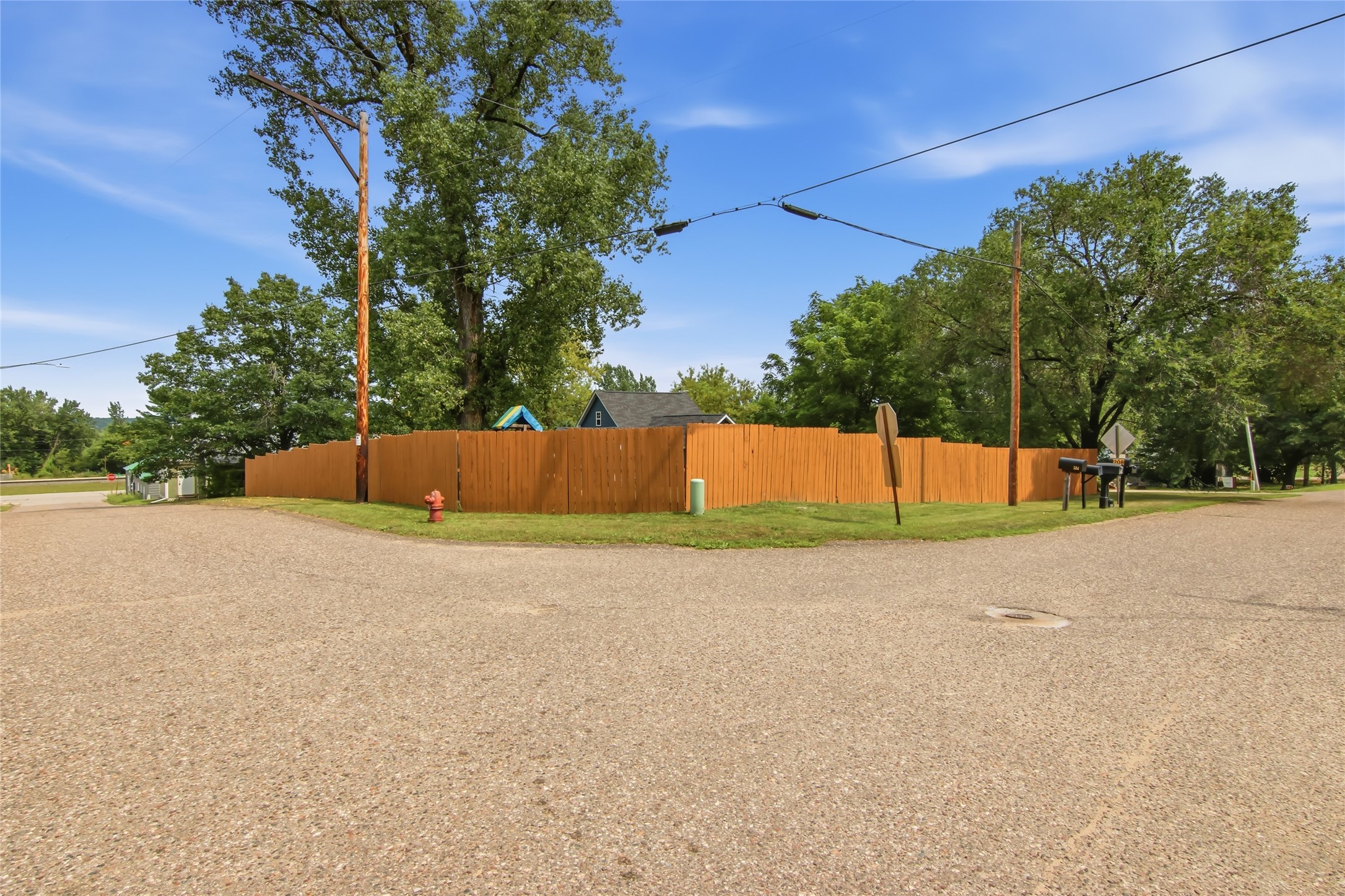 405 2nd Avenue W Property Photo 12