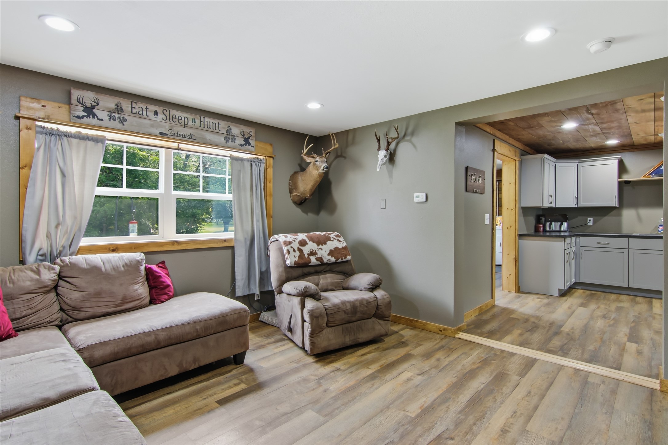 405 2nd Avenue W Property Photo 21