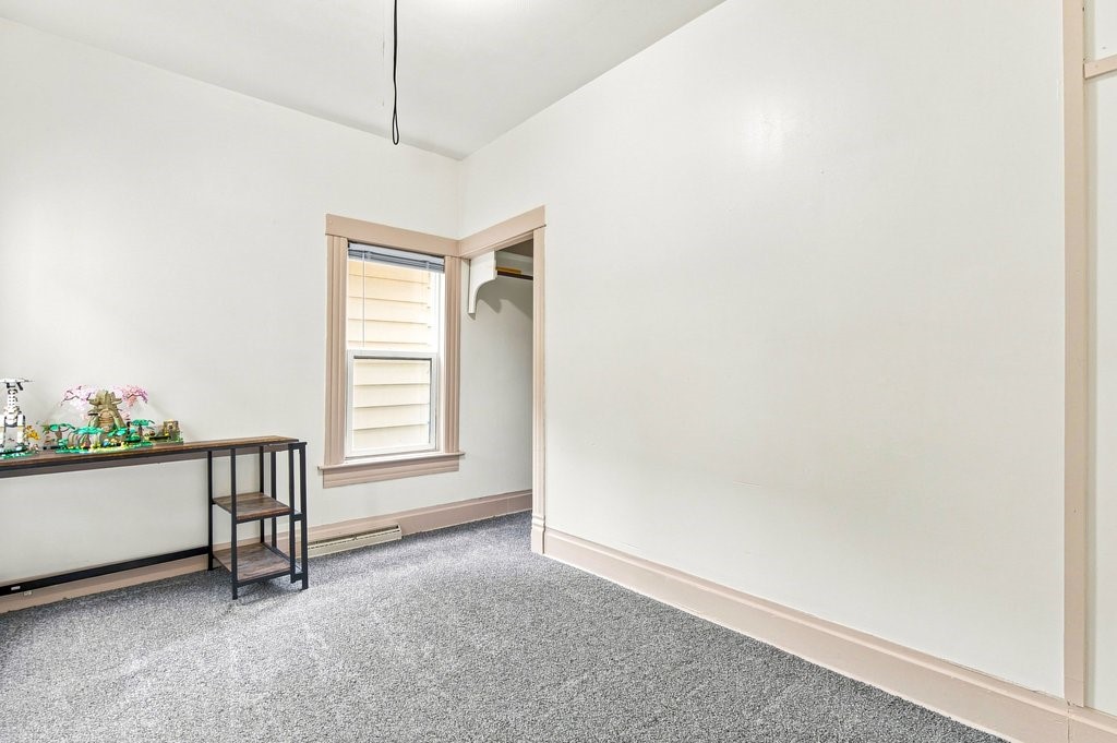 516 Cochrane St 1&2 Property Photo 9
