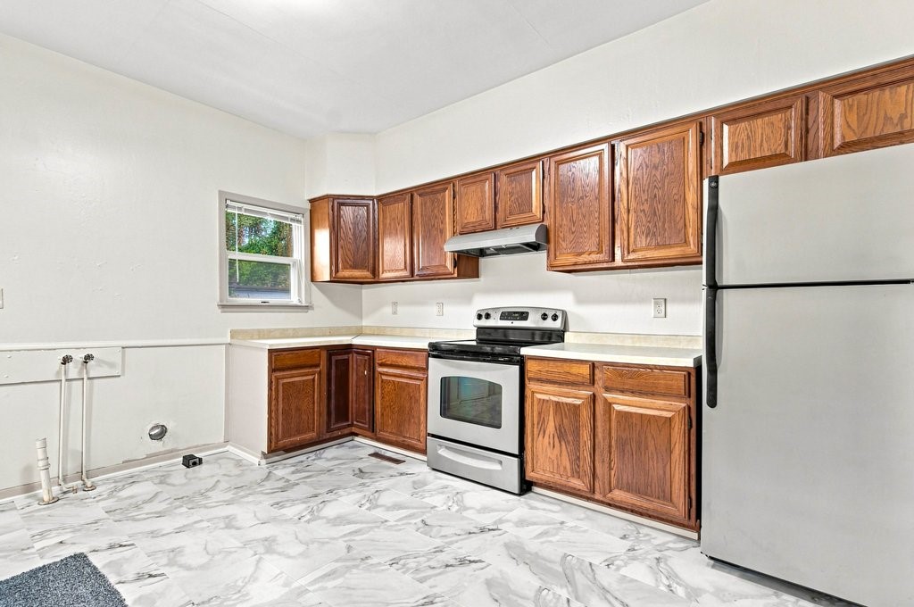 516 Cochrane St 1&2 Property Photo 13