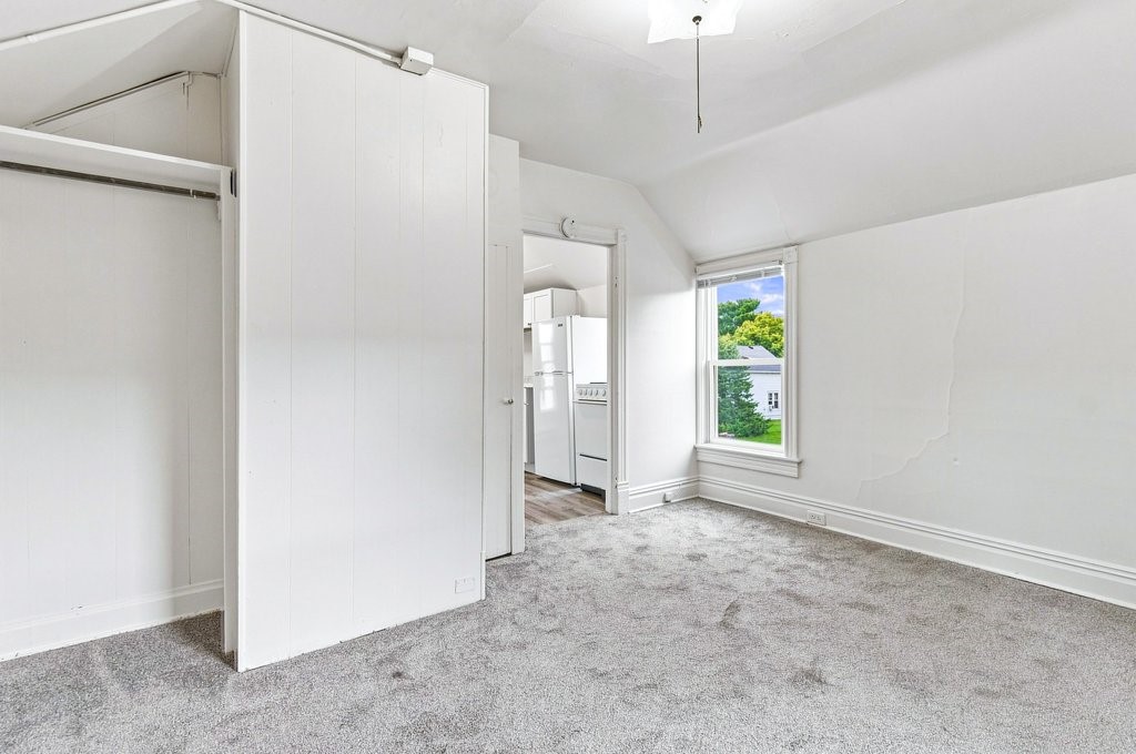 516 Cochrane St 1&2 Property Photo 22