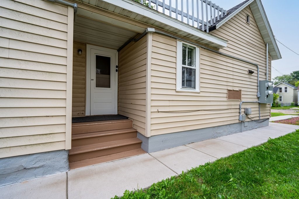 516 Cochrane St 1&2 Property Photo 26