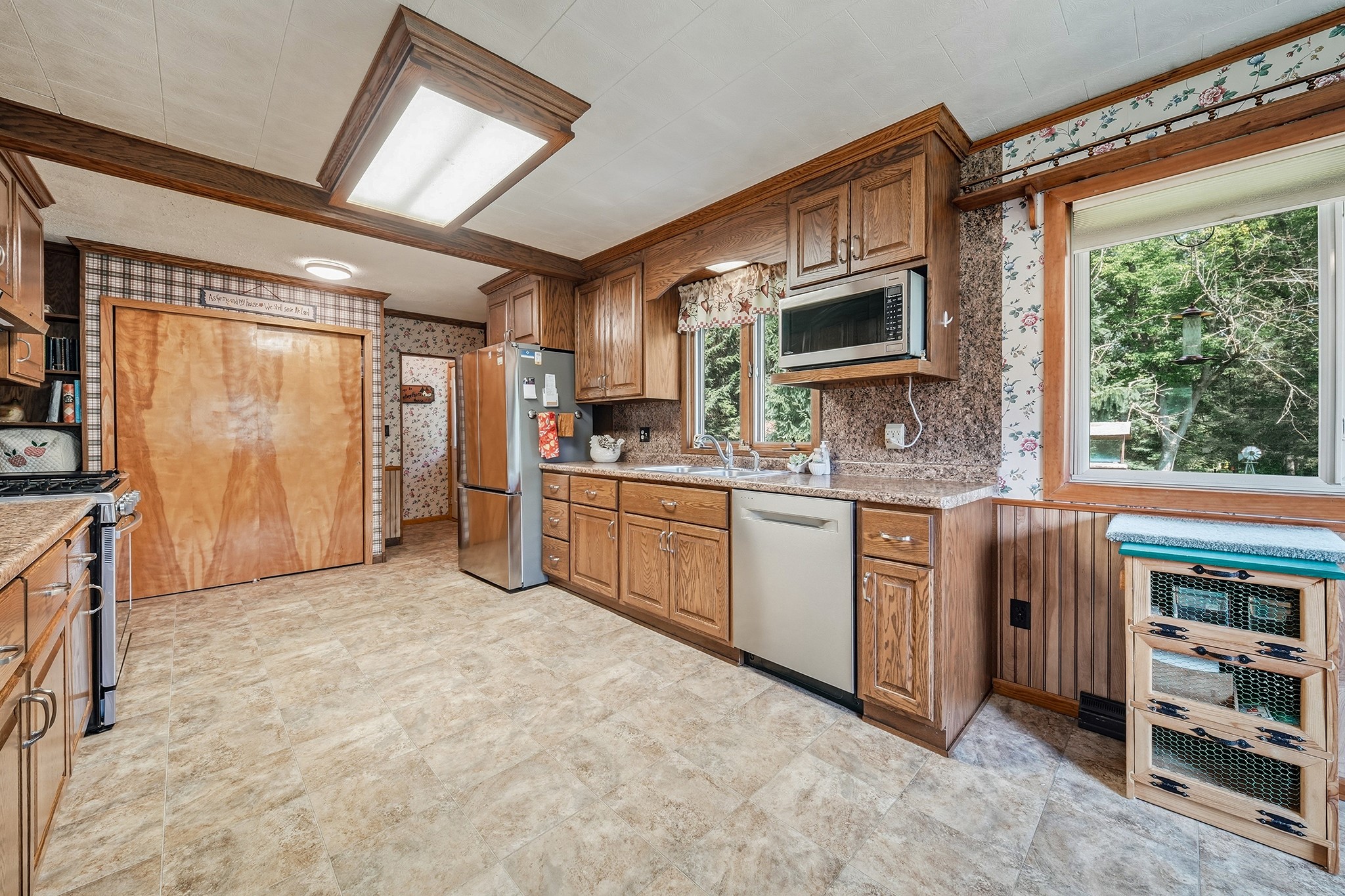 1300 E Ripley Street Property Photo 7