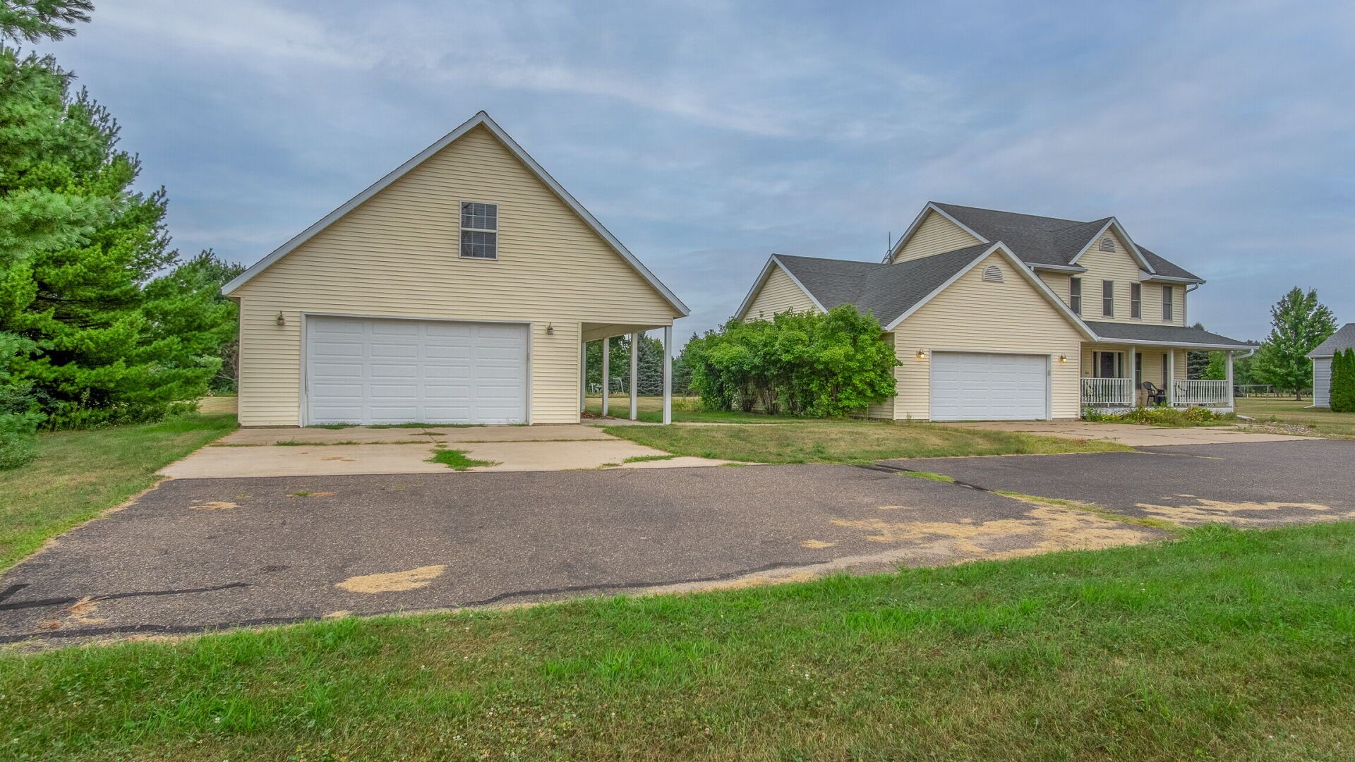 18046 50th Avenue Property Photo 2