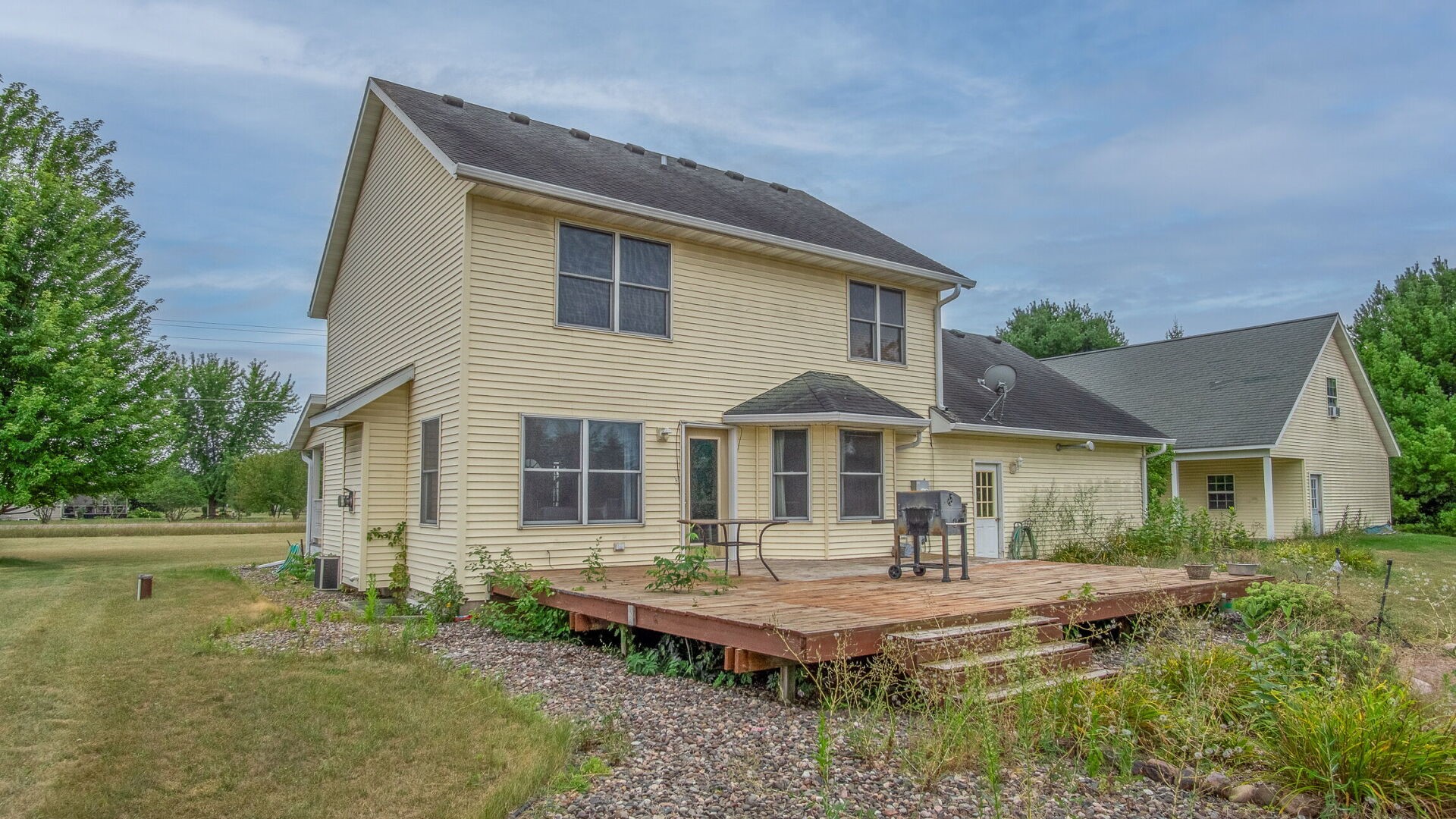 18046 50th Avenue Property Photo 4