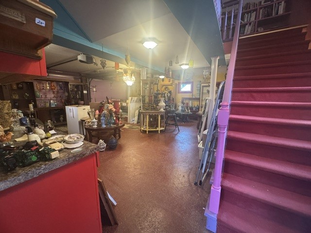 722 Superior Street Property Photo 11