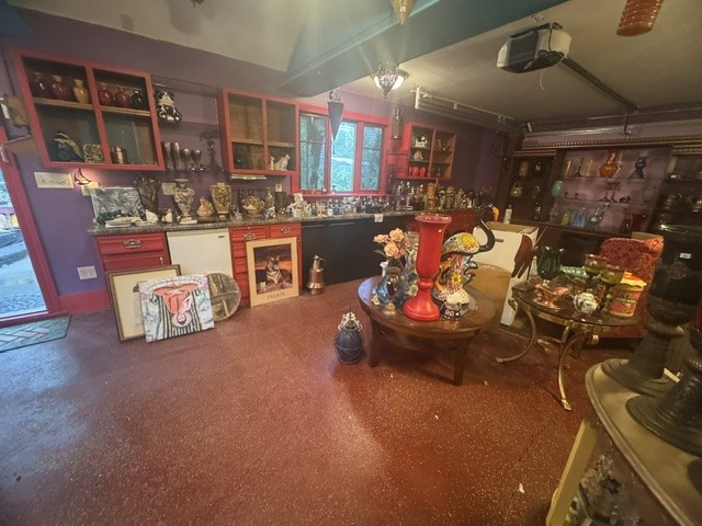 722 Superior Street Property Photo 13