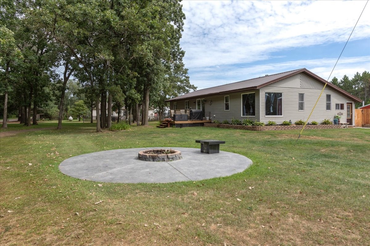 N9924 600th Street Property Photo 1