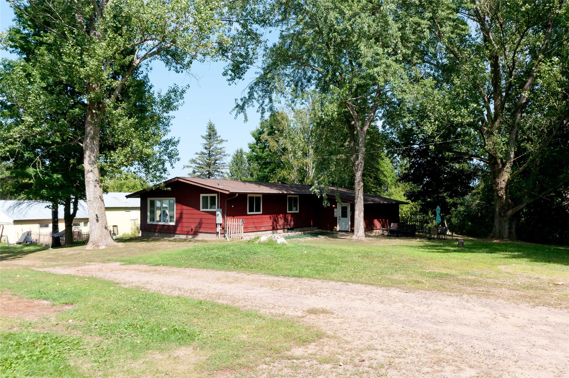 1914 22nd Avenue Property Photo 3