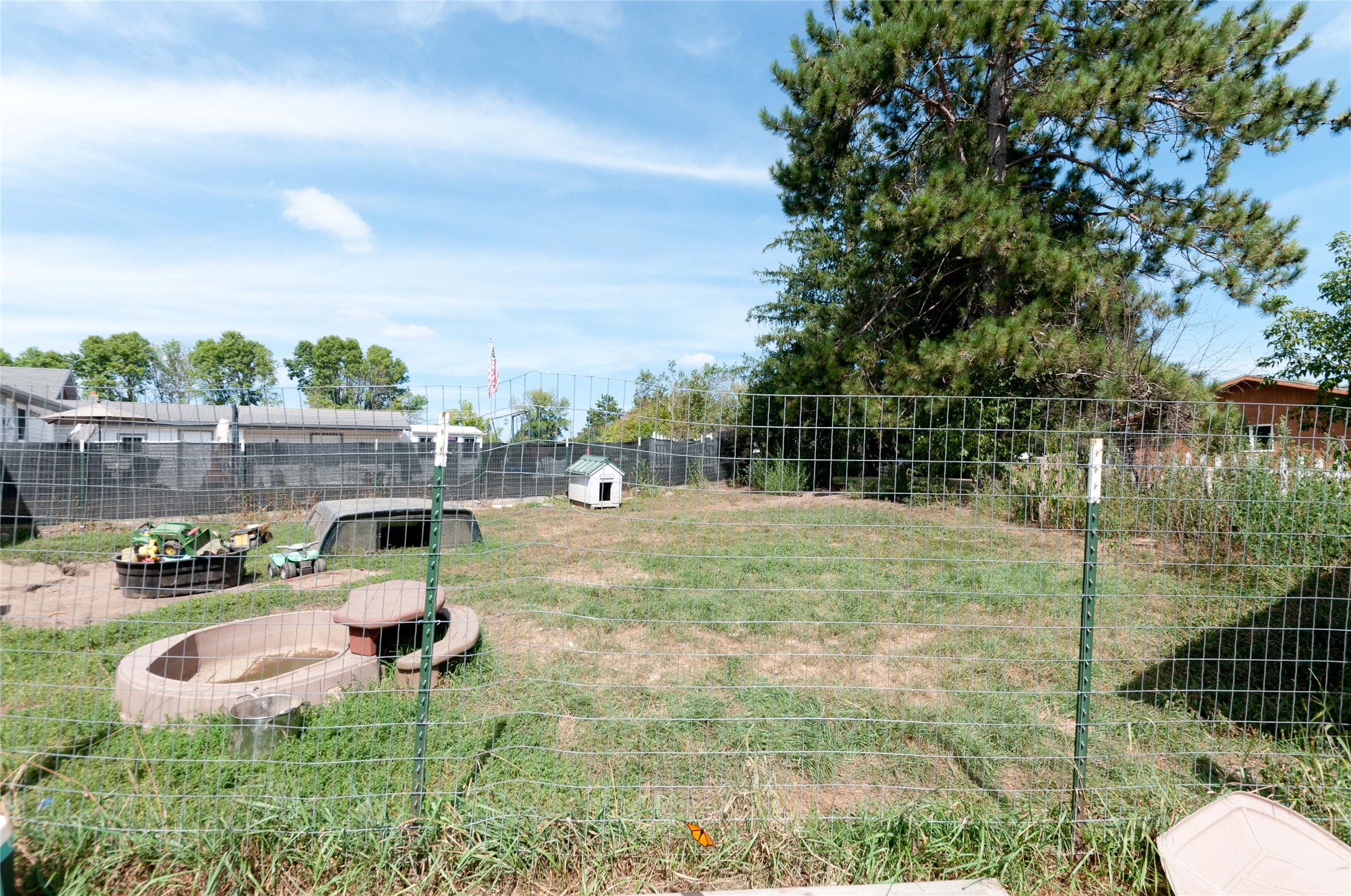 120 Hampton Avenue S Property Photo 12