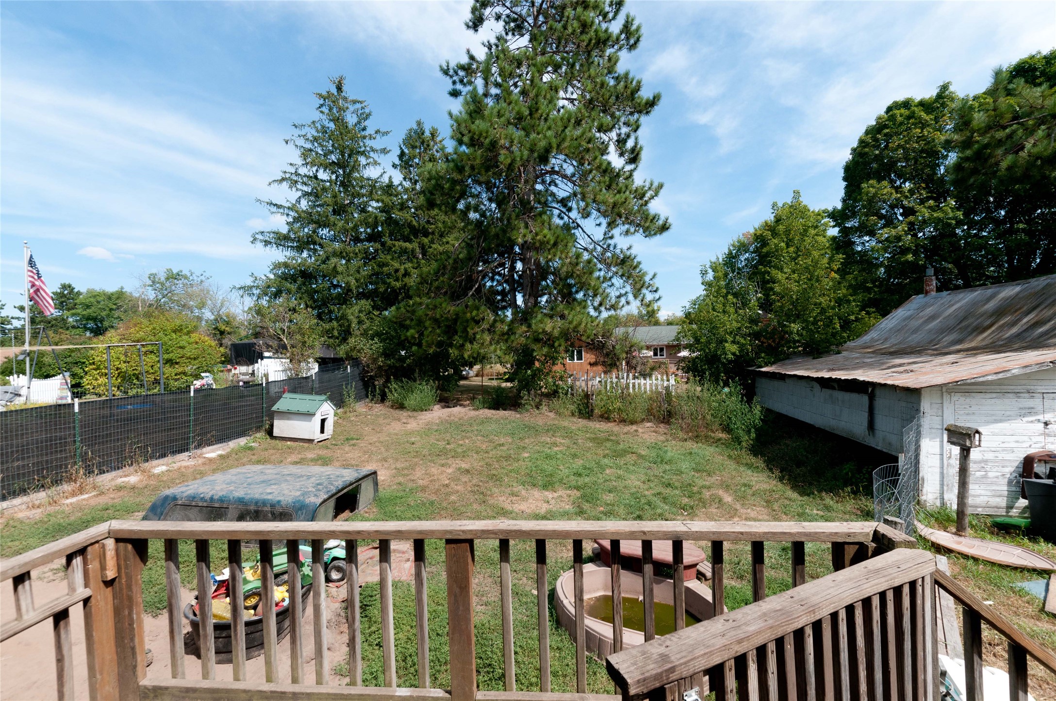 120 Hampton Avenue S Property Photo 14