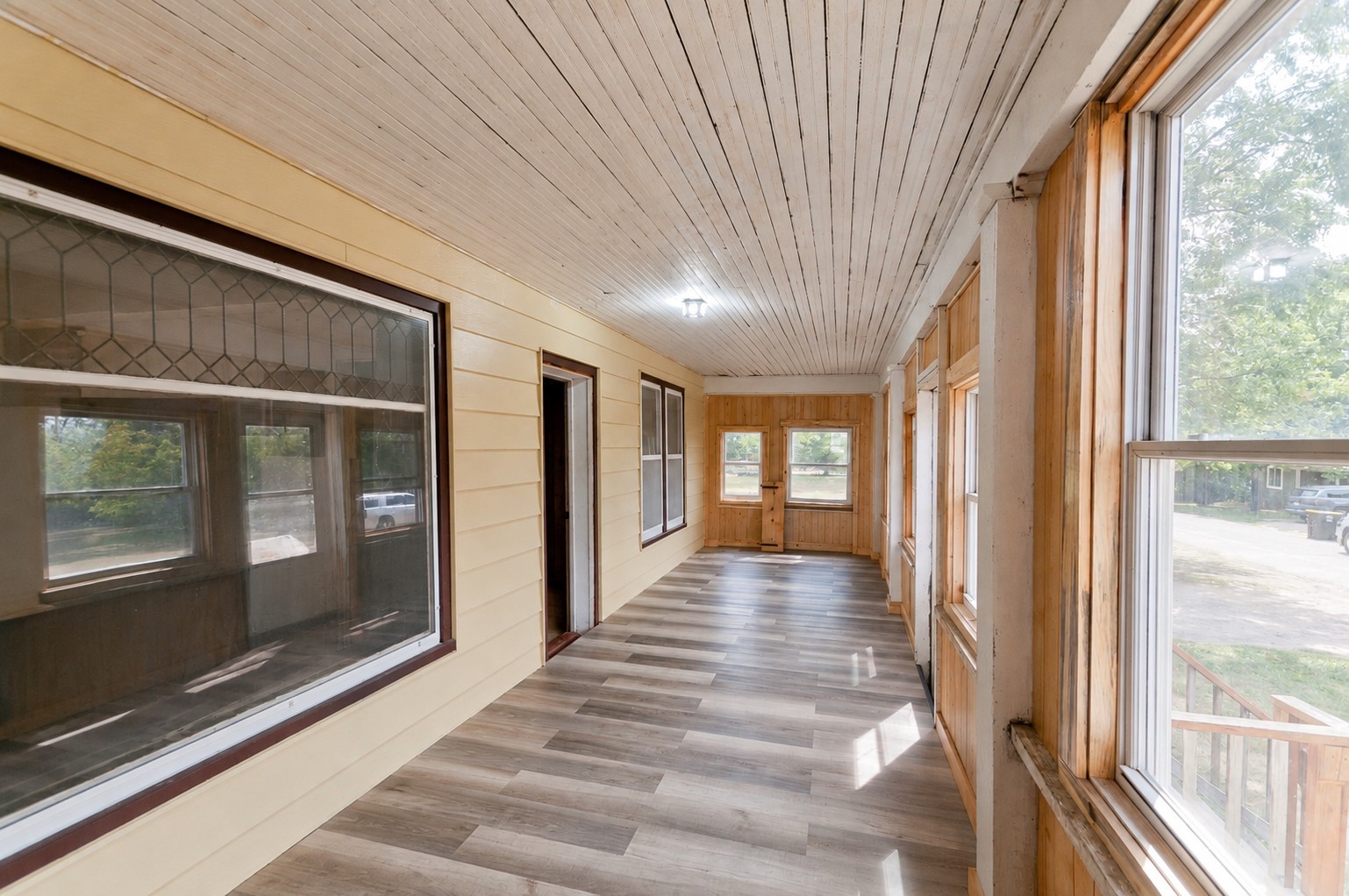120 Hampton Avenue S Property Photo 15