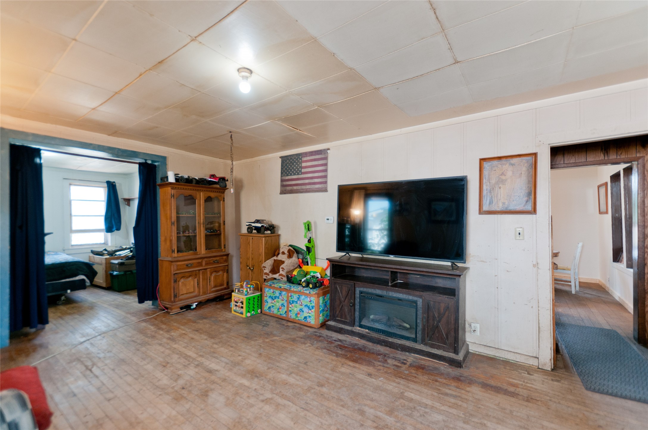 120 Hampton Avenue S Property Photo 24