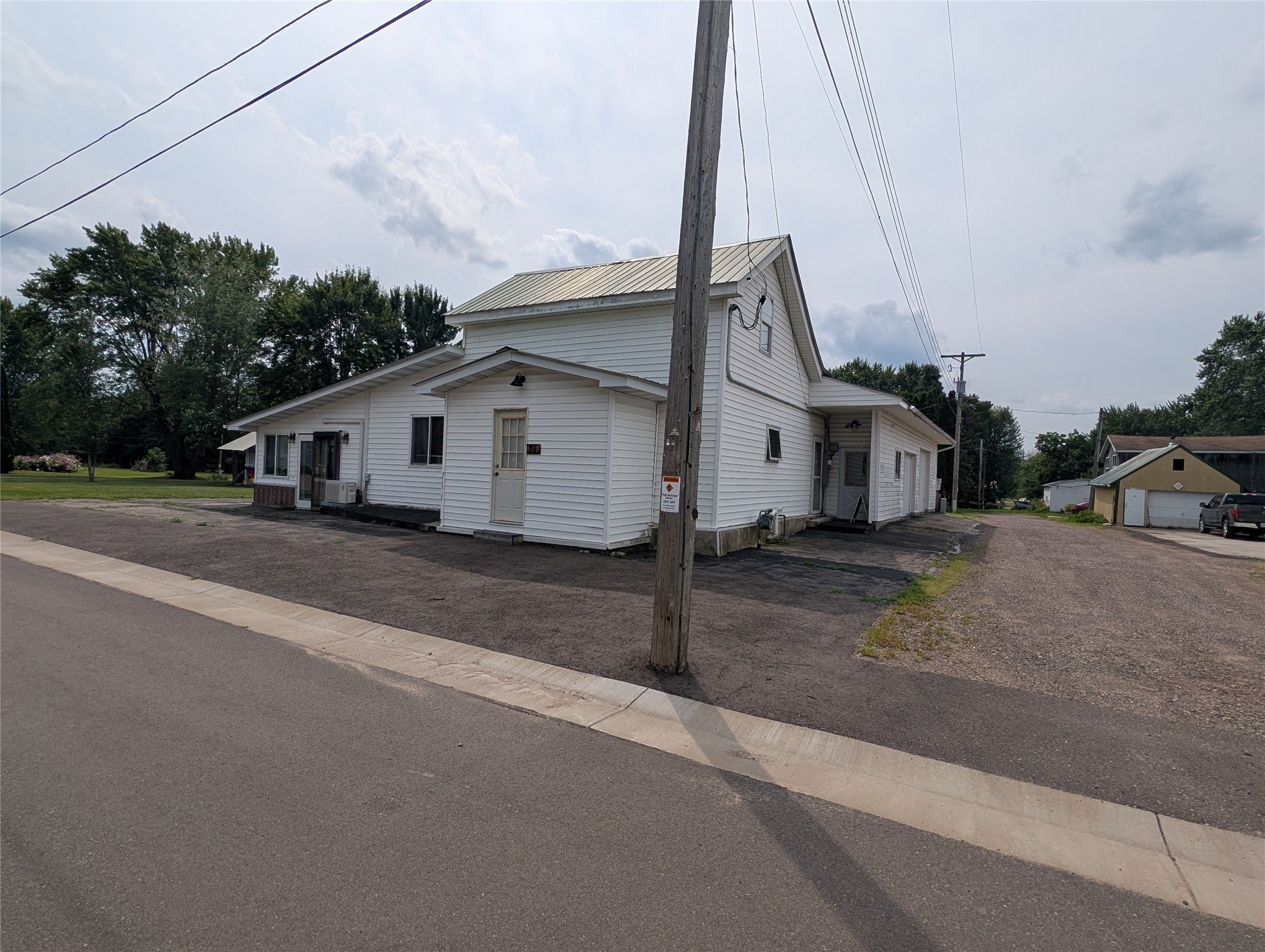 119 S Spruce Street Property Photo 2