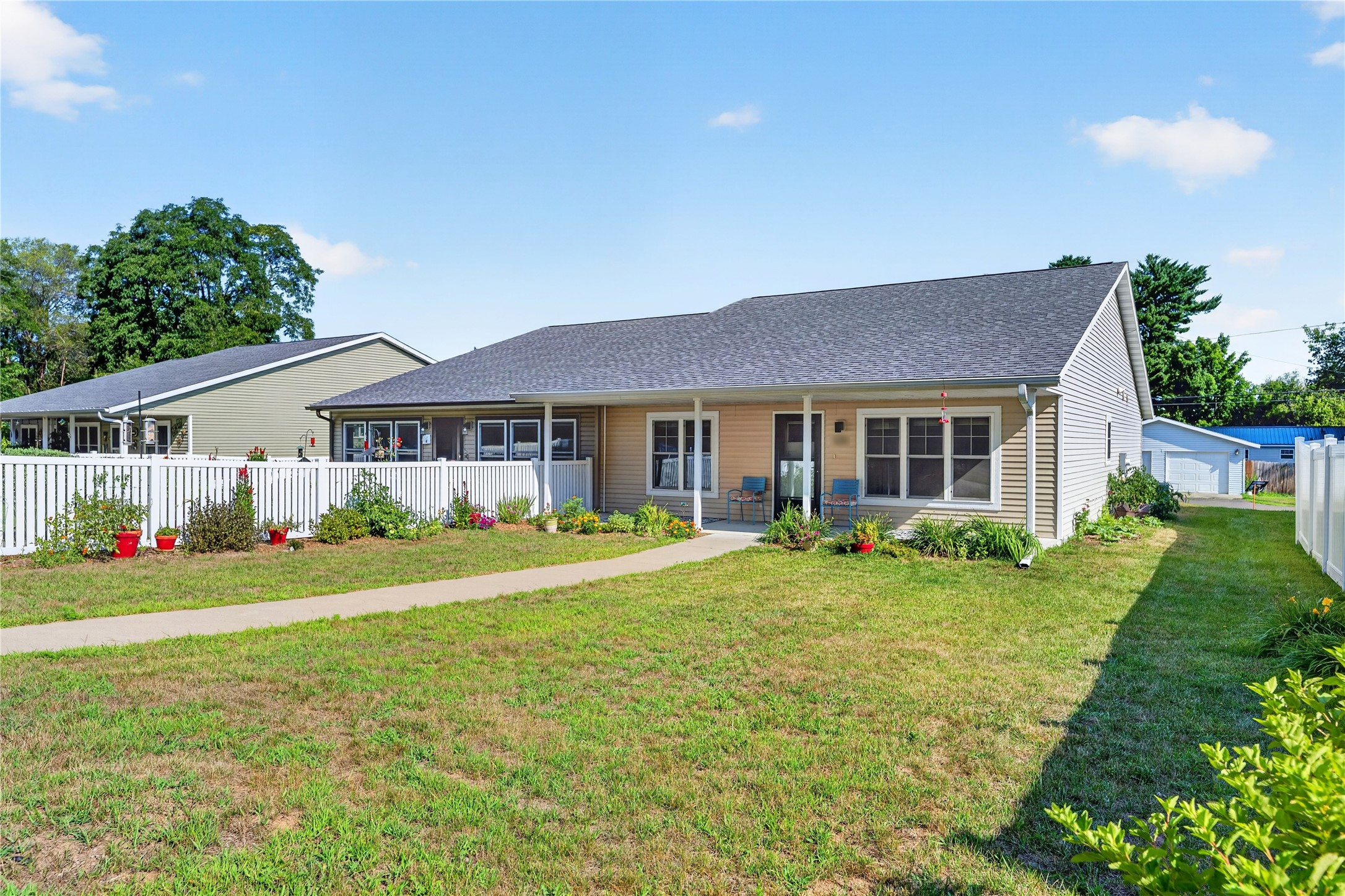 520 Ridgeway Avenue Property Photo 4