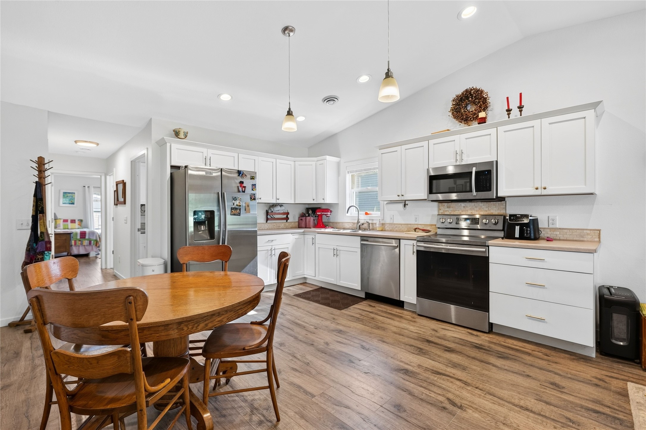 520 Ridgeway Avenue Property Photo 17