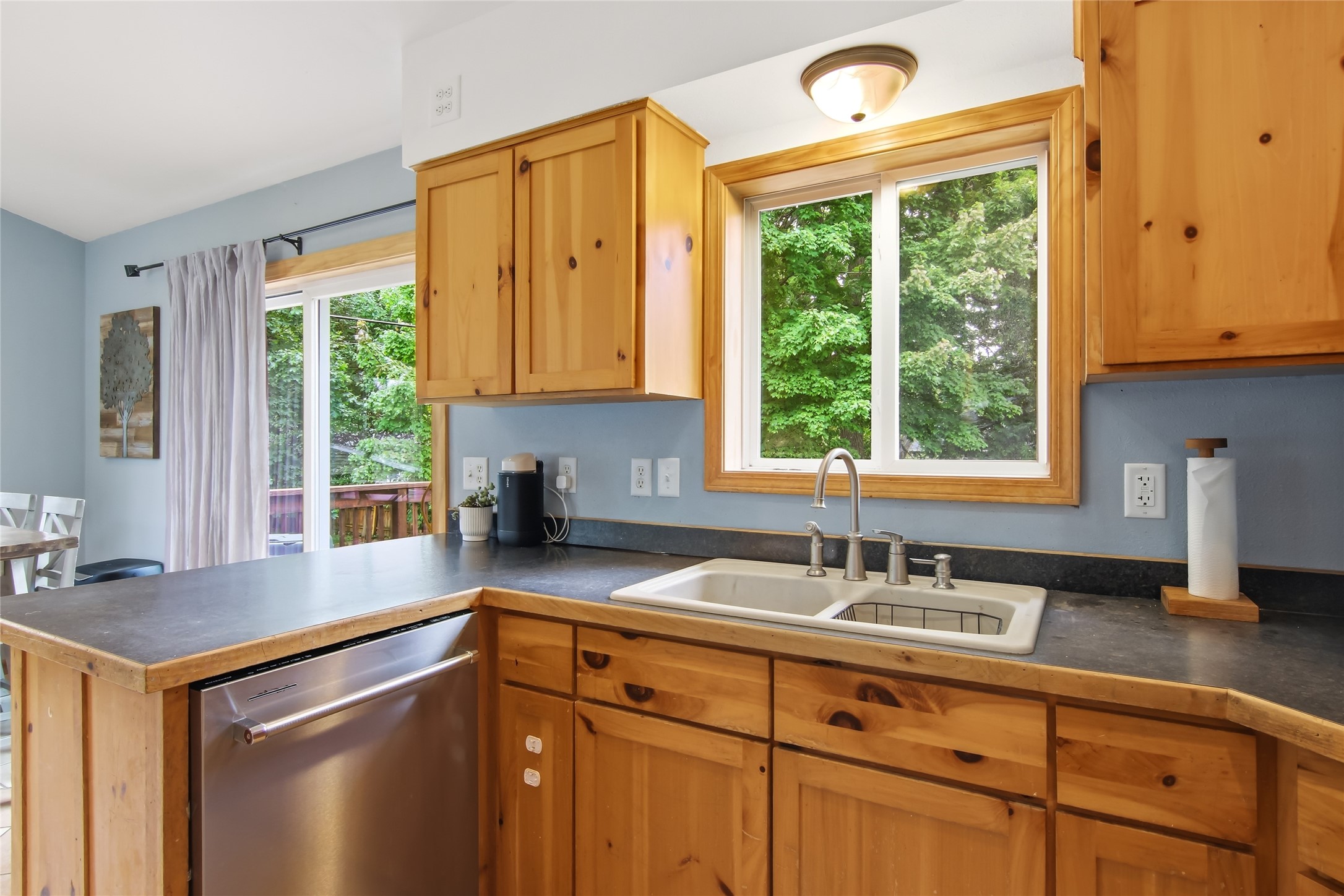 408 5th Street W Property Photo 12