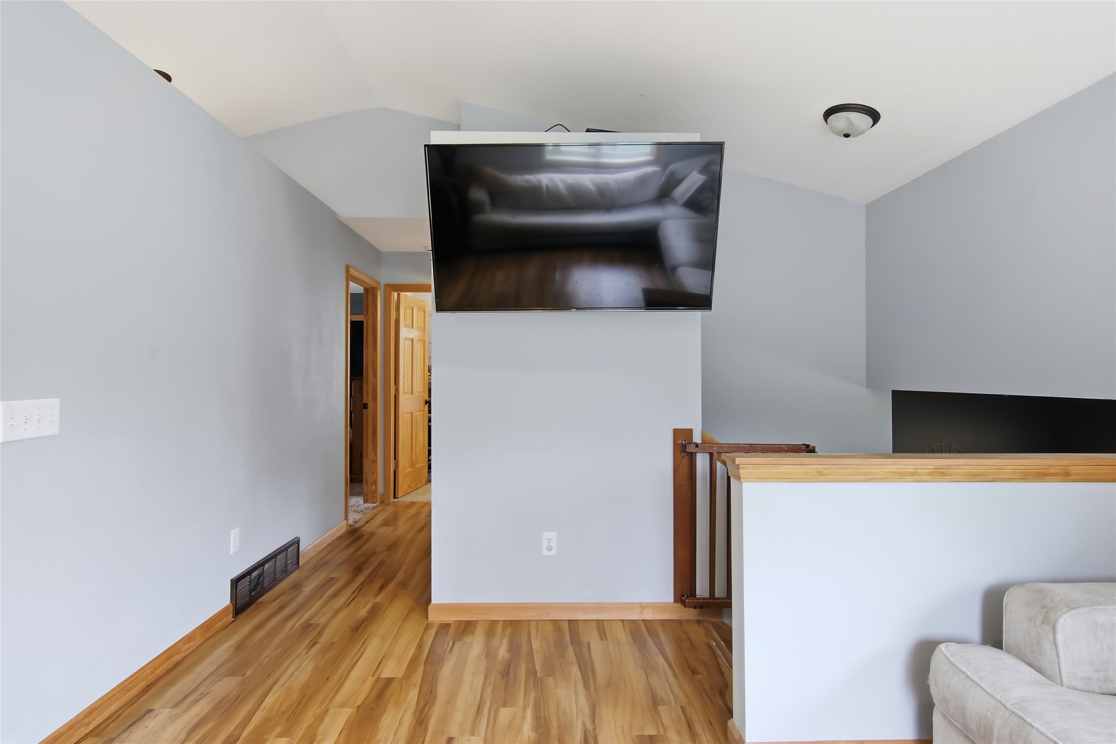 408 5th Street W Property Photo 15