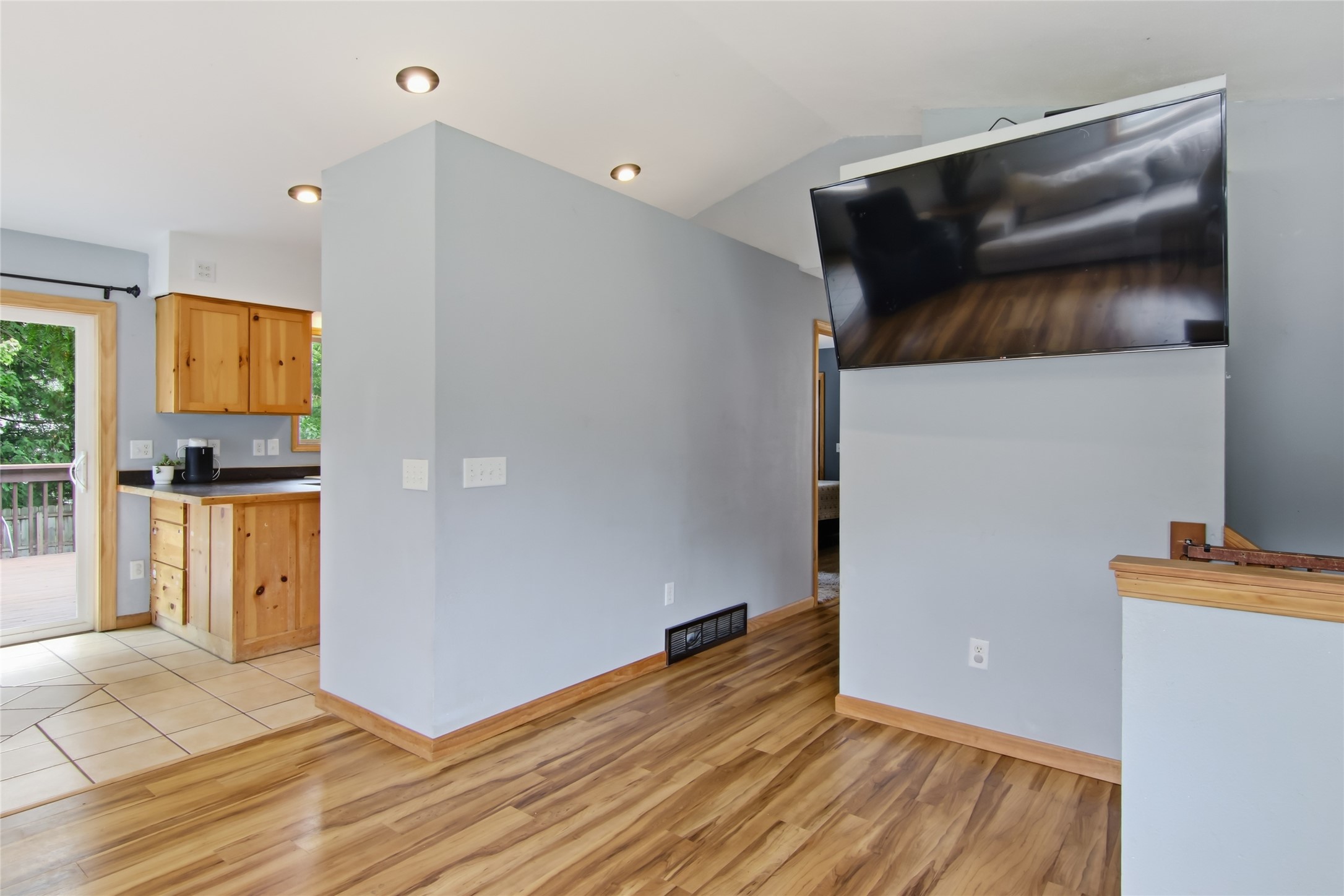 408 5th Street W Property Photo 16