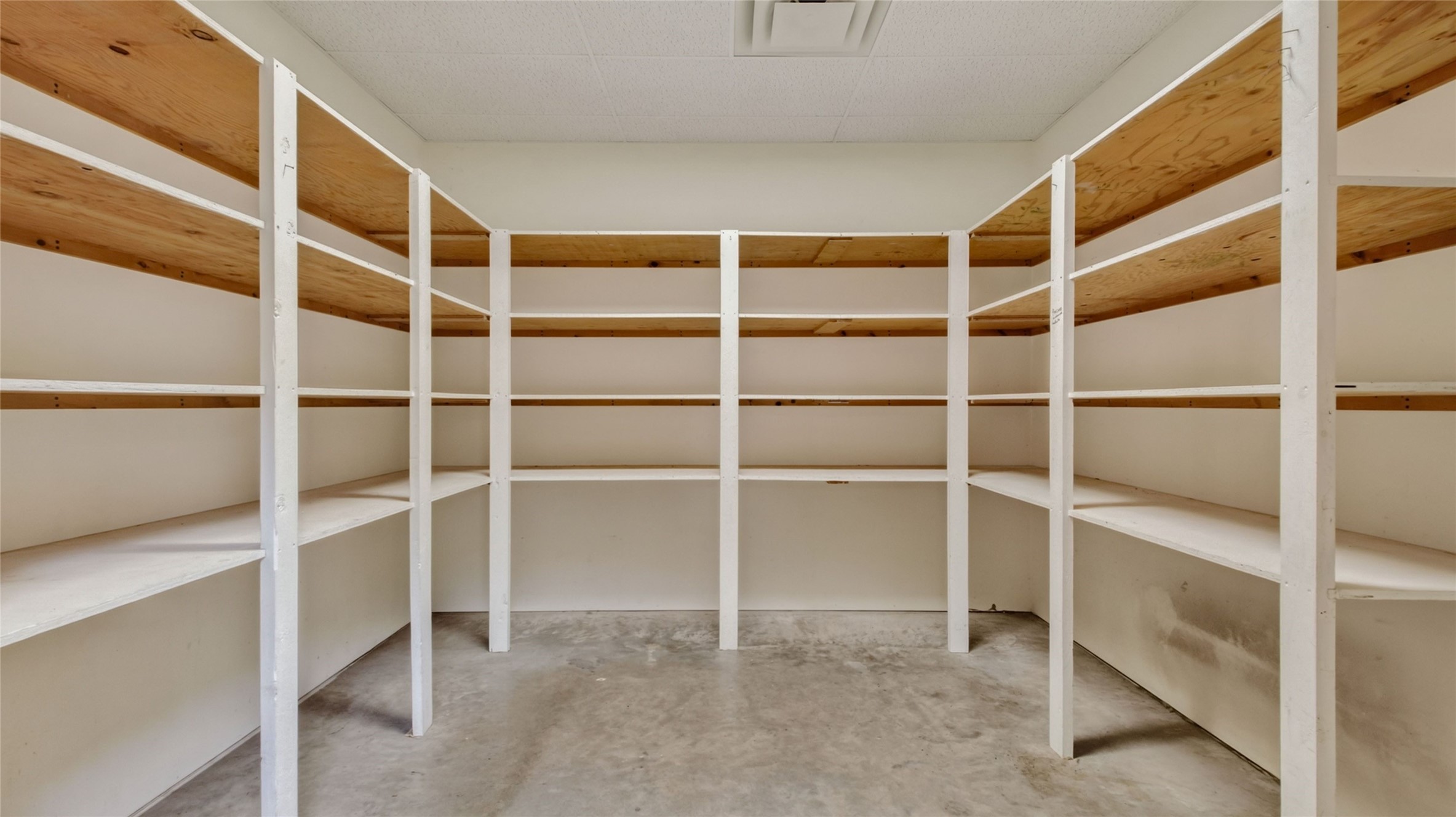 1210 Mansfield Street Property Photo 15