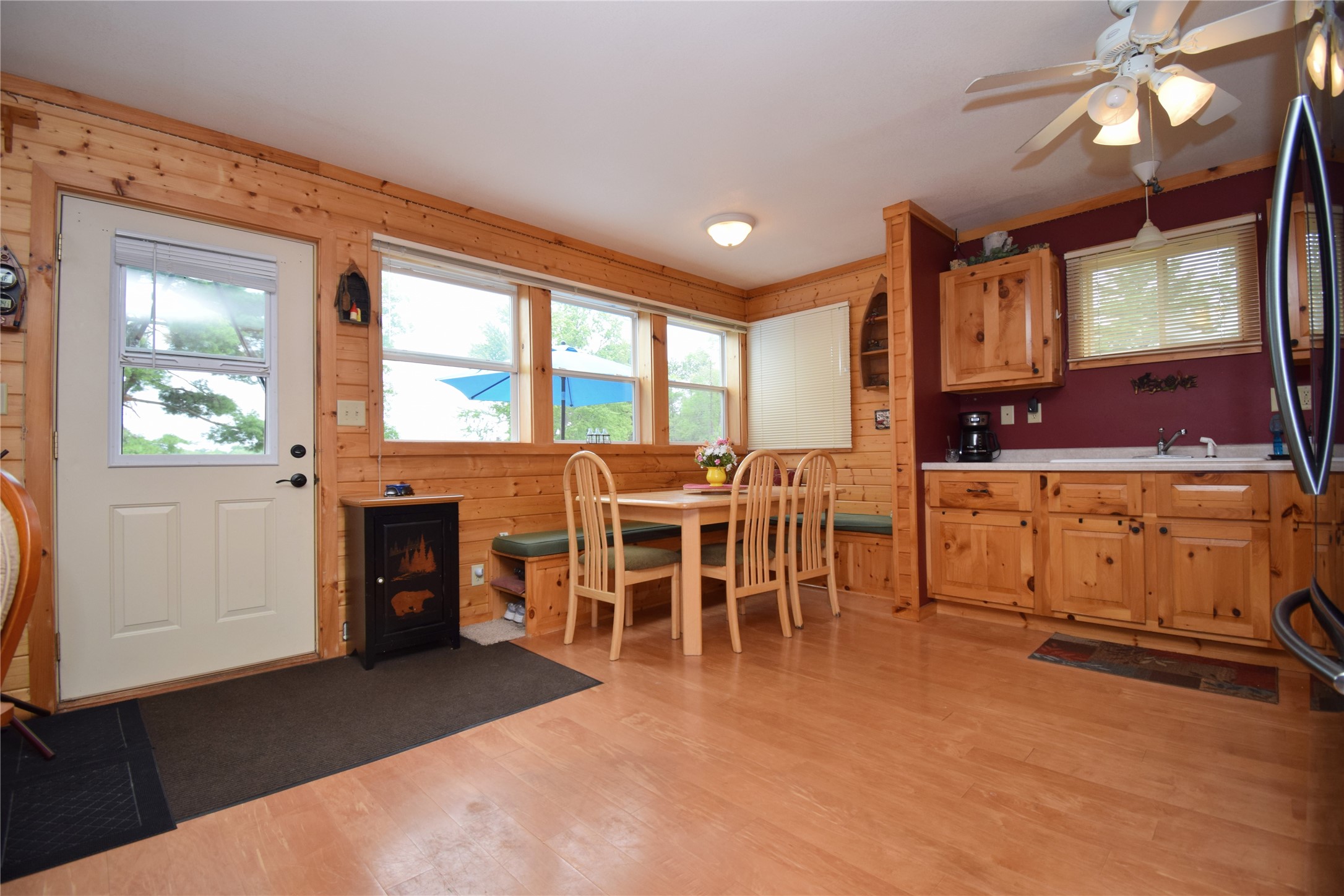 6595 Blue Heron Bay Drive Property Photo 8