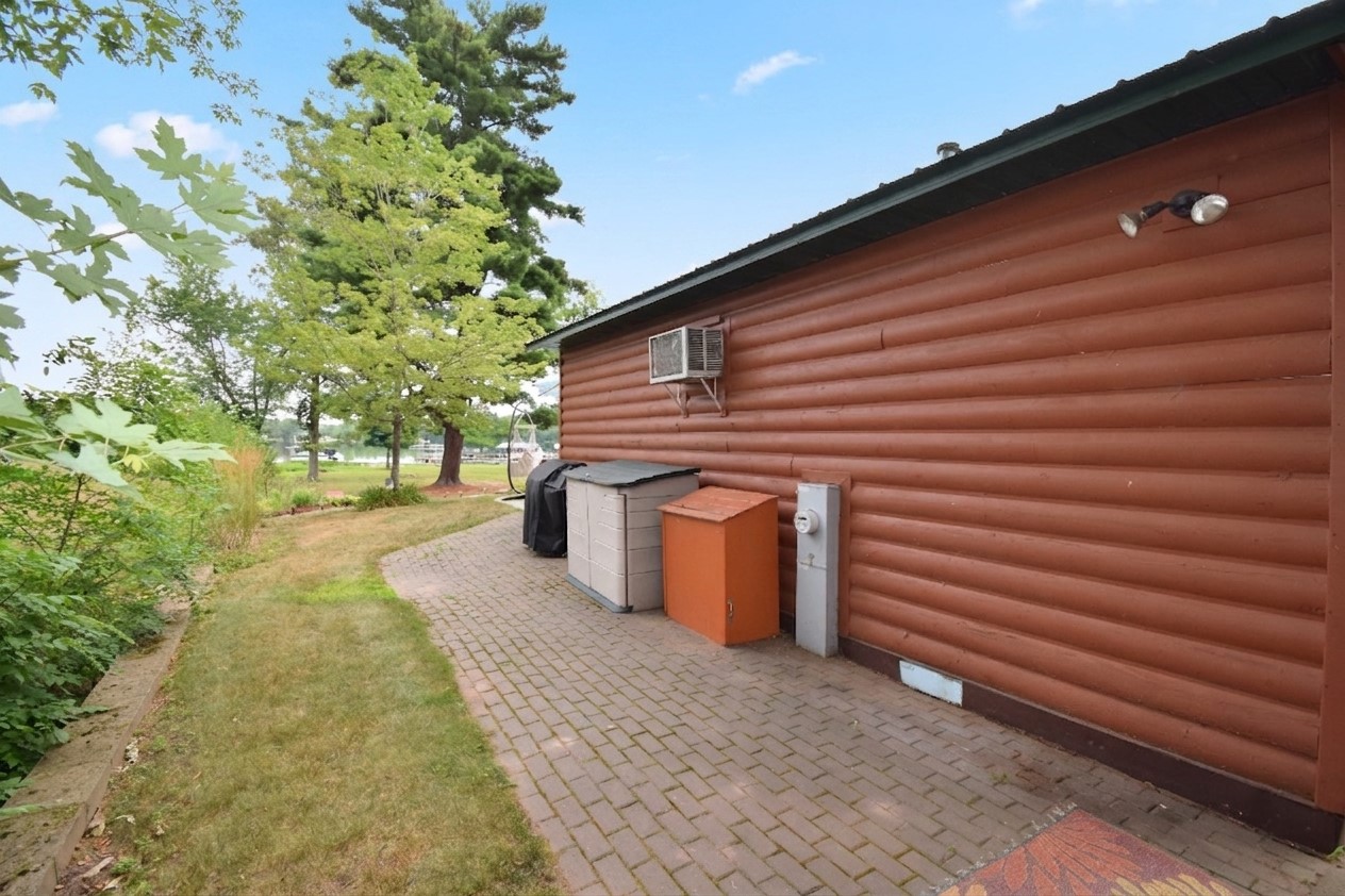6595 Blue Heron Bay Drive Property Photo 37