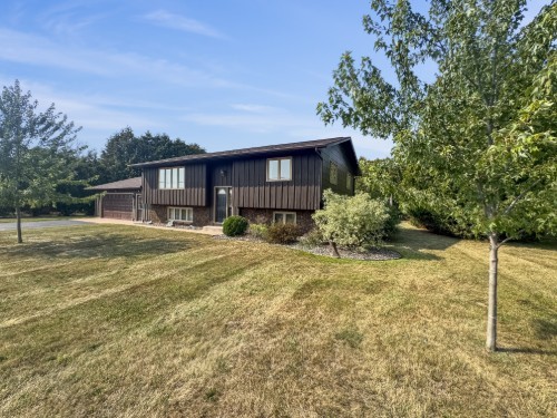 18748 50th Avenue Property Photo 3
