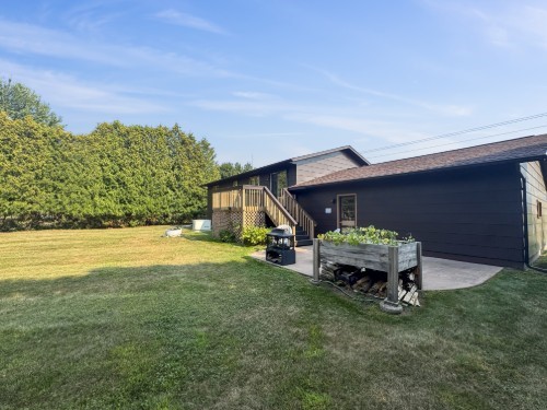 18748 50th Avenue Property Photo 4