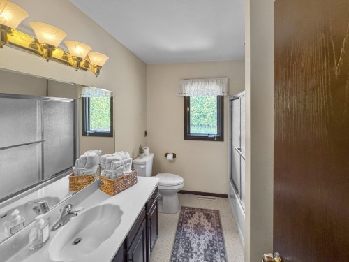 18748 50th Avenue Property Photo 28
