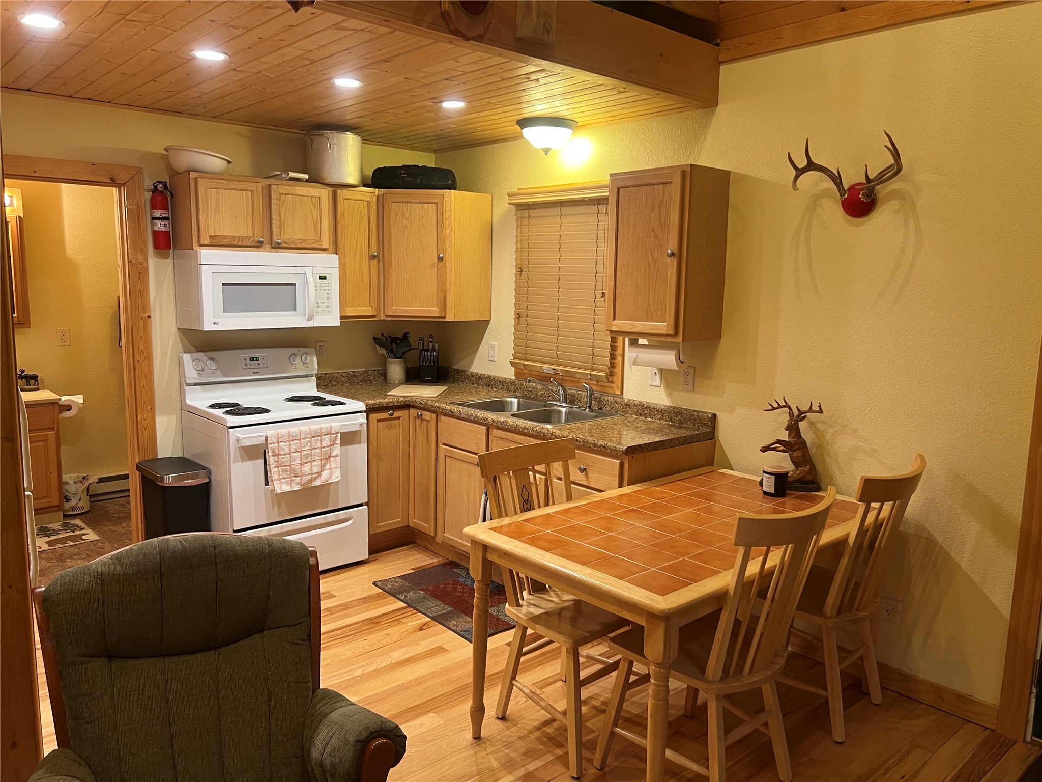 3801 Gaslyn Road Property Photo 14