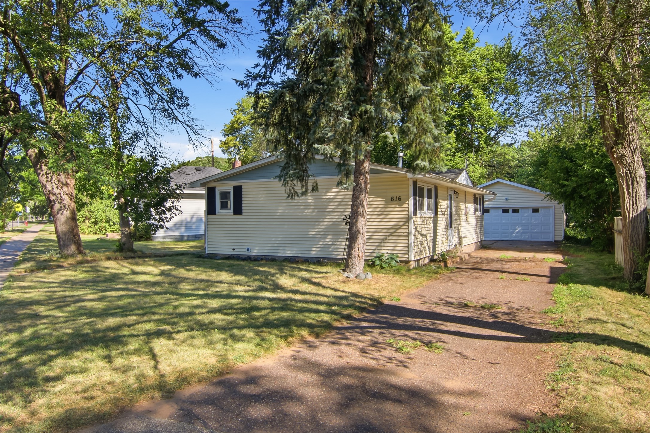 616 Truax Boulevard Property Photo 27