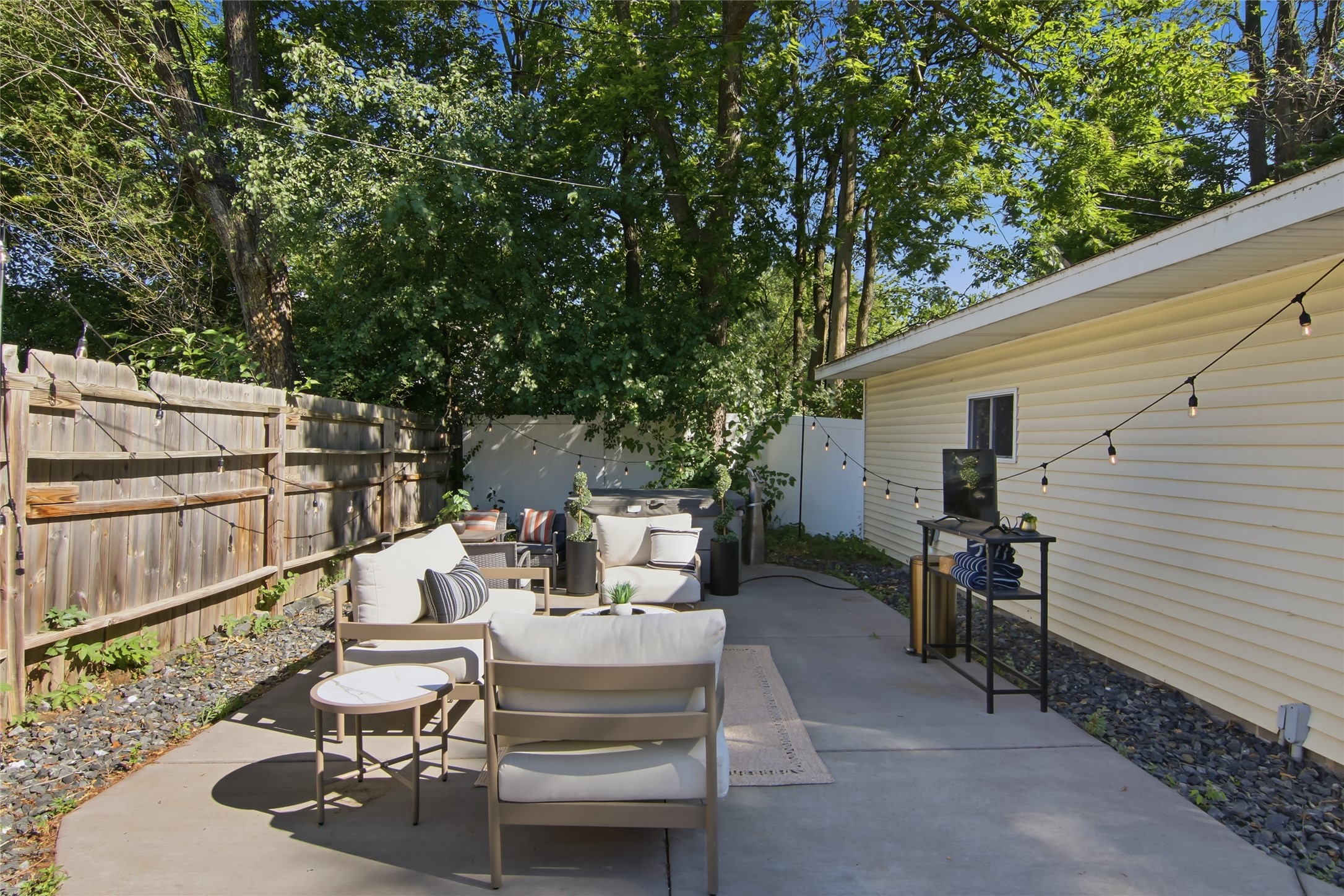 616 Truax Boulevard Property Photo 32