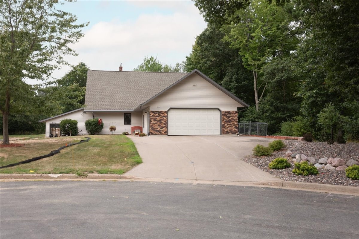 2707 Cherry Blossom Lane Property Photo 1